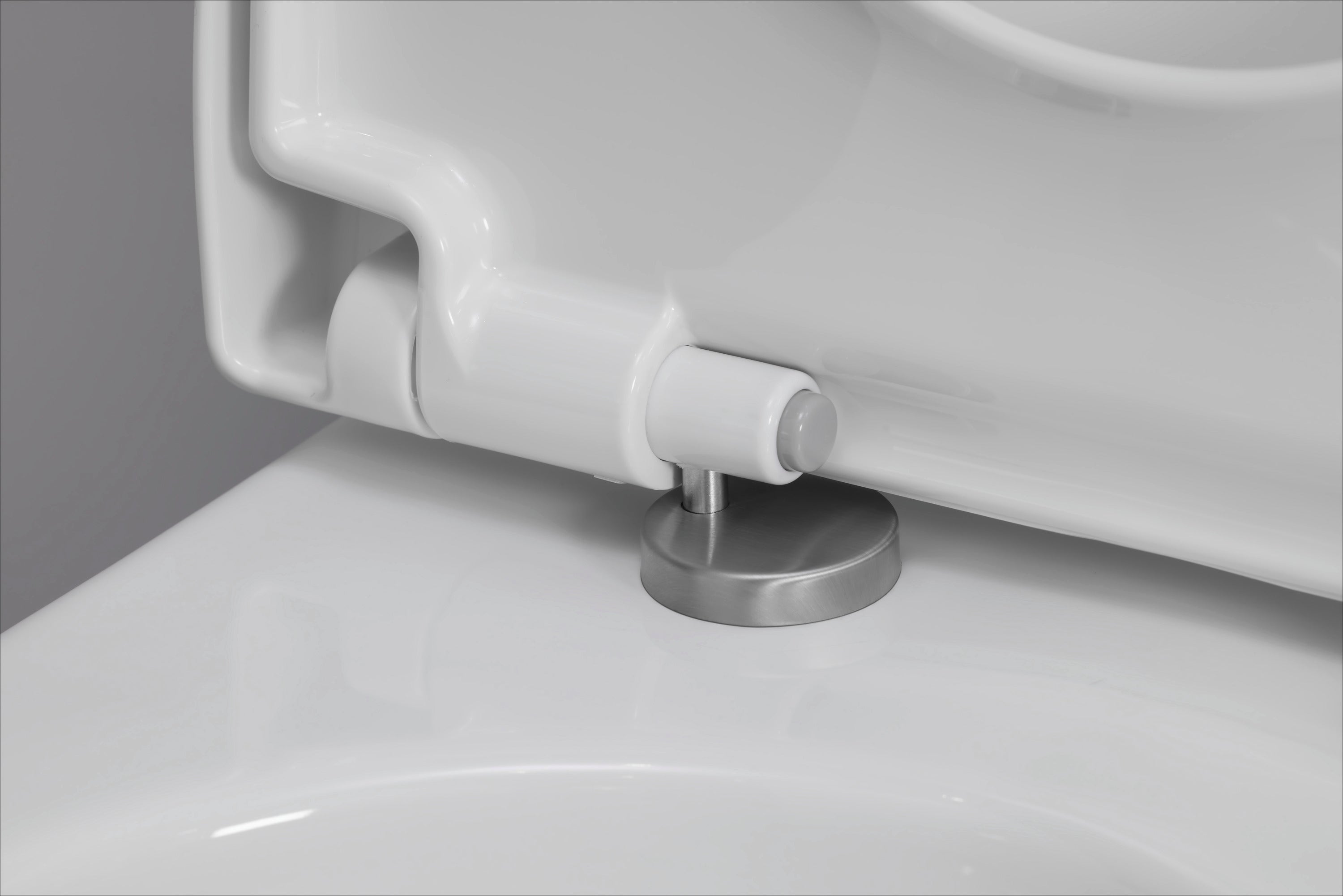 Starck 3 Elongated Slow Close Toilet Seat in White