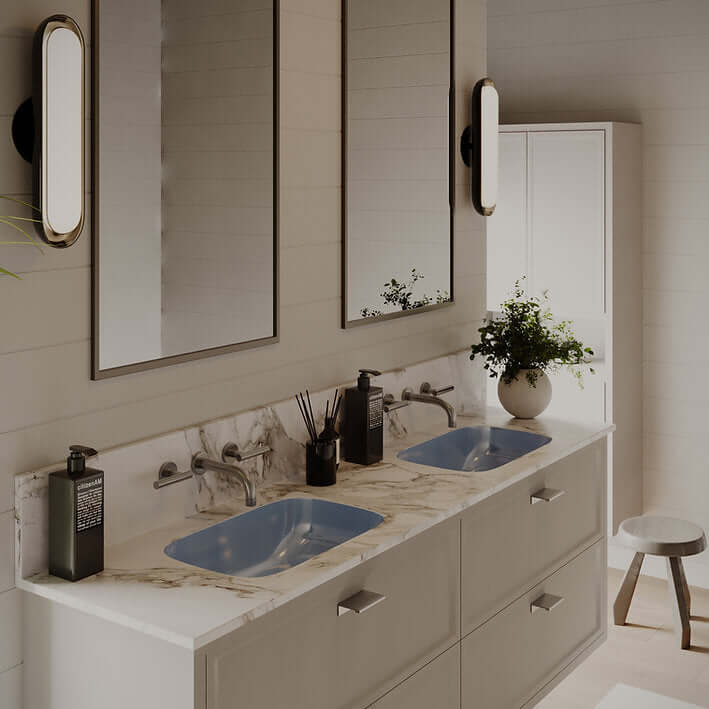 Lavabo rectangular bajo encimera Nantucket Sinks Regatta de 56 x 37 cm, de arcilla refractaria, con accesorios, azul claro/gris desgastado, RC2035SS