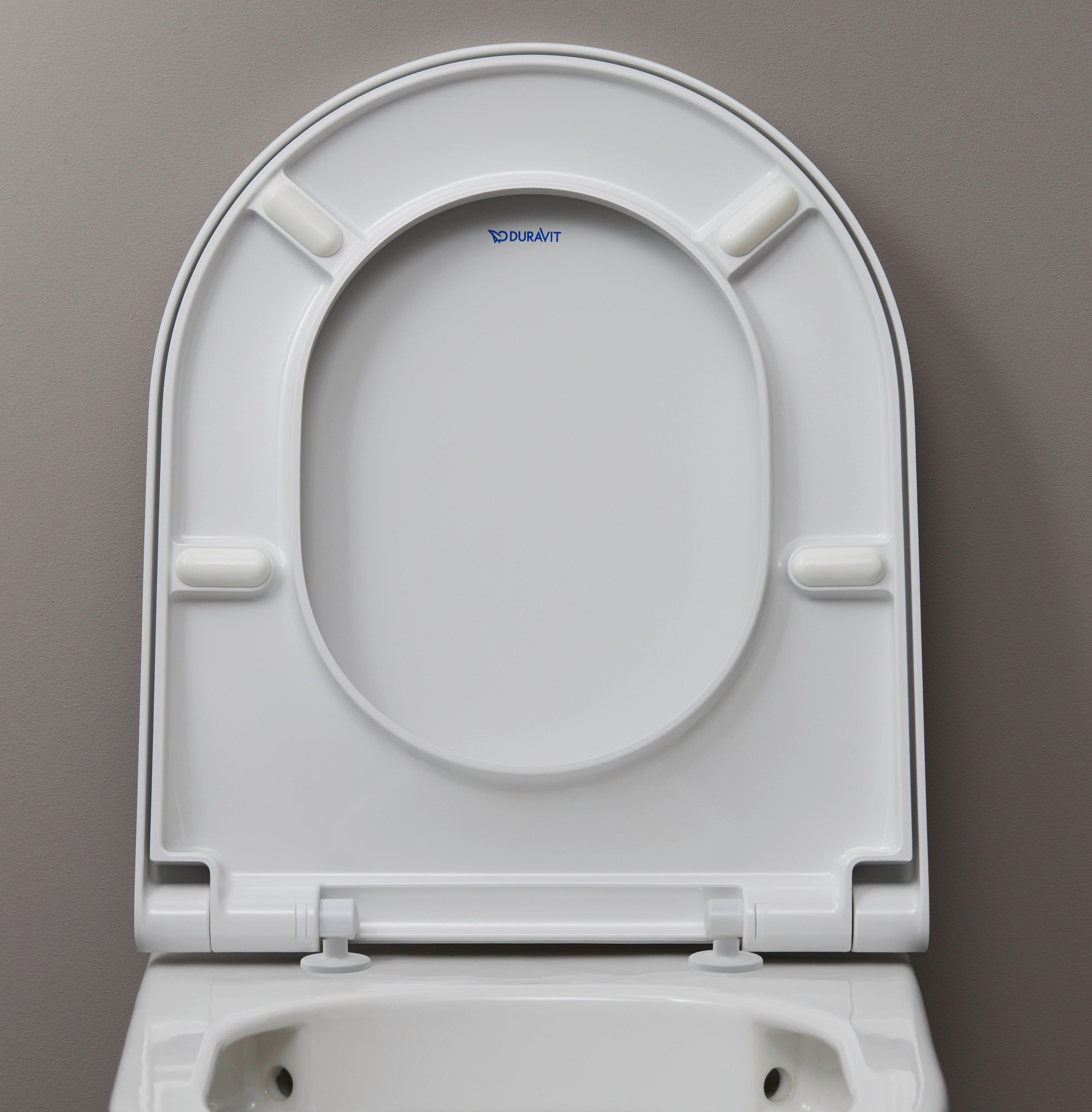 D-Neo Round Slow Close Toilet Seat in White