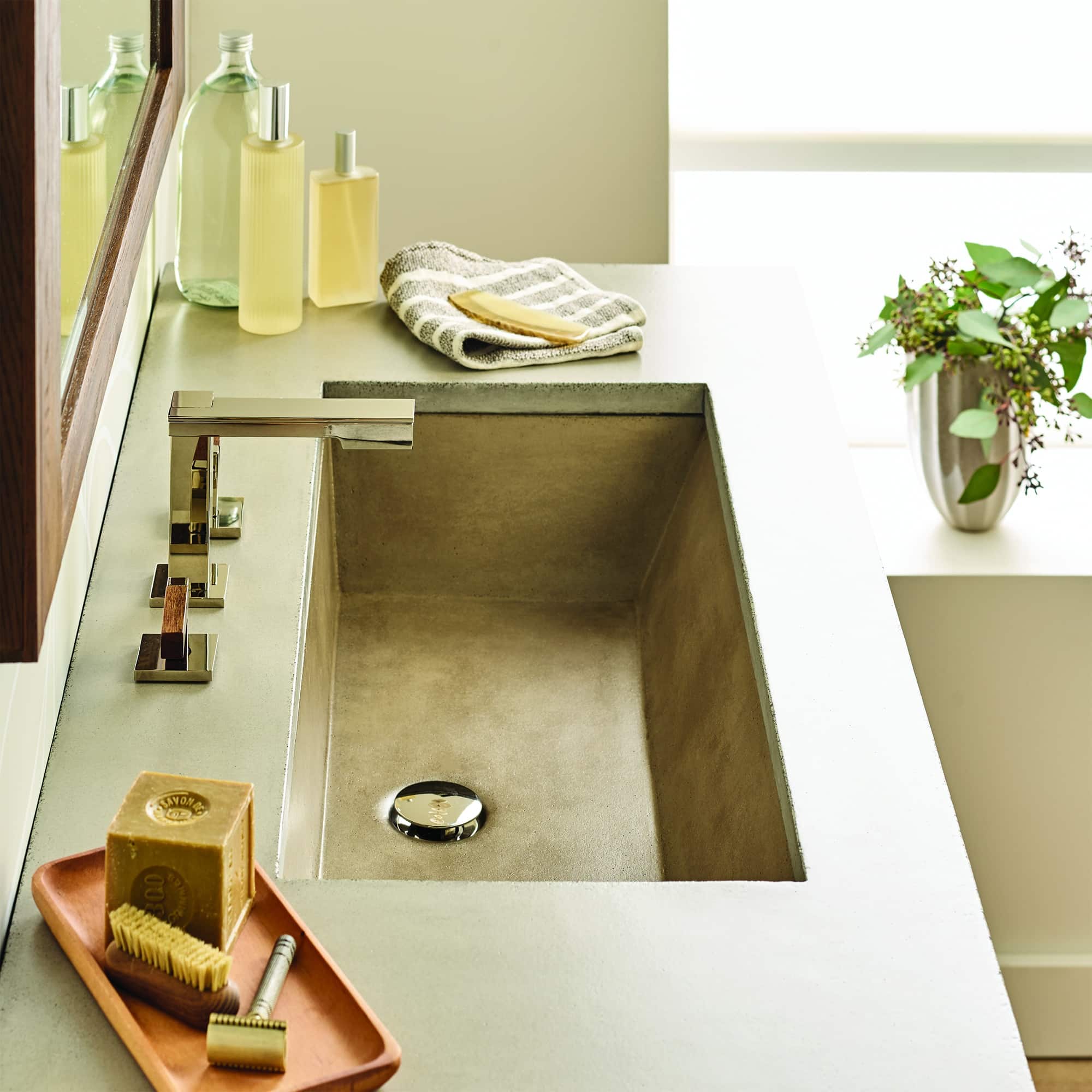 Native Trails Arcata 31" x 15" Rectangle Undermount NativeStone Concrete Bathroom Sink, Earth, NSL3115-E