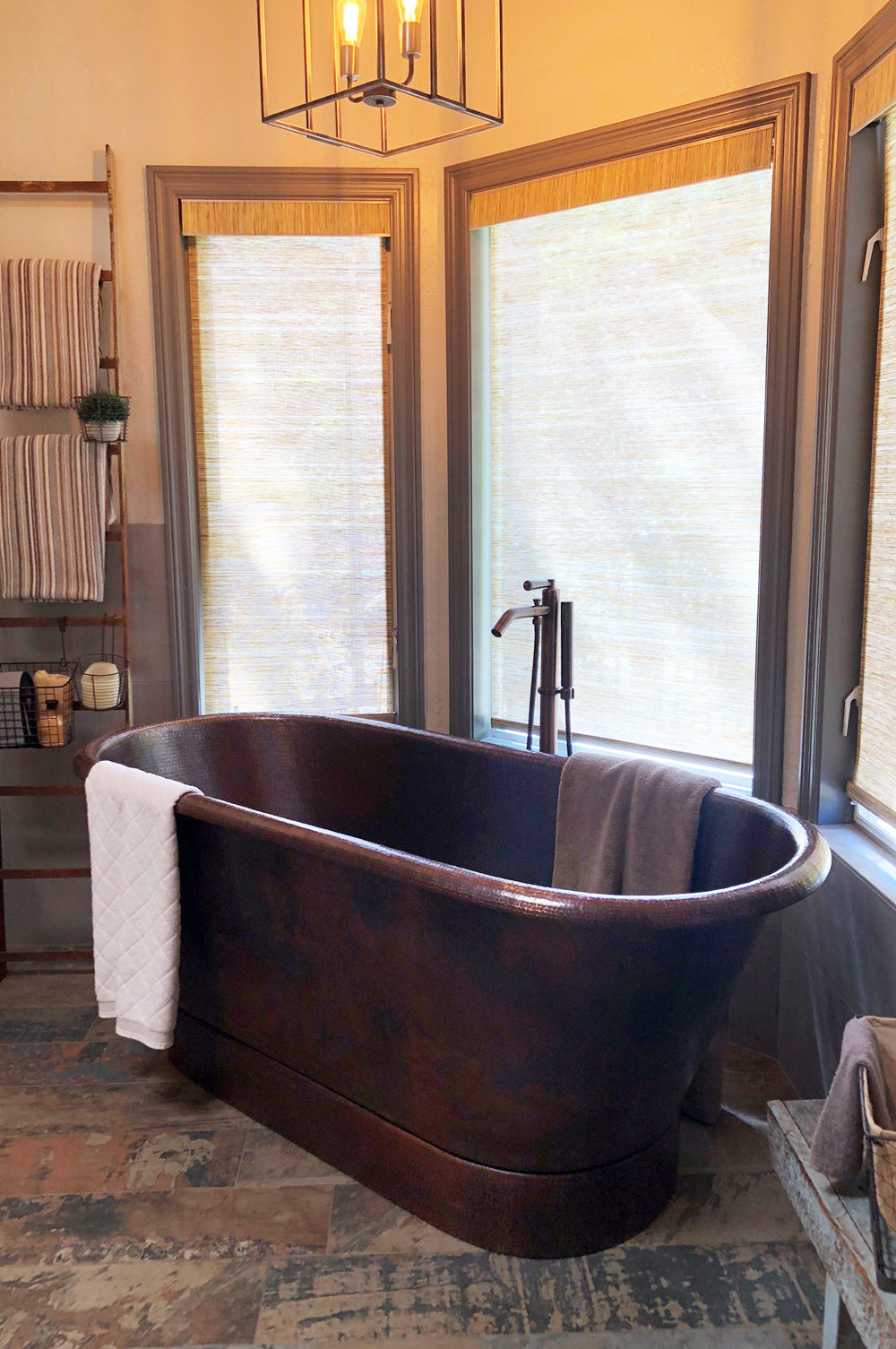 Alternate Image for Premier Copper Products 72" Hammered Copper Modern Style Bathtub, BTM72DB