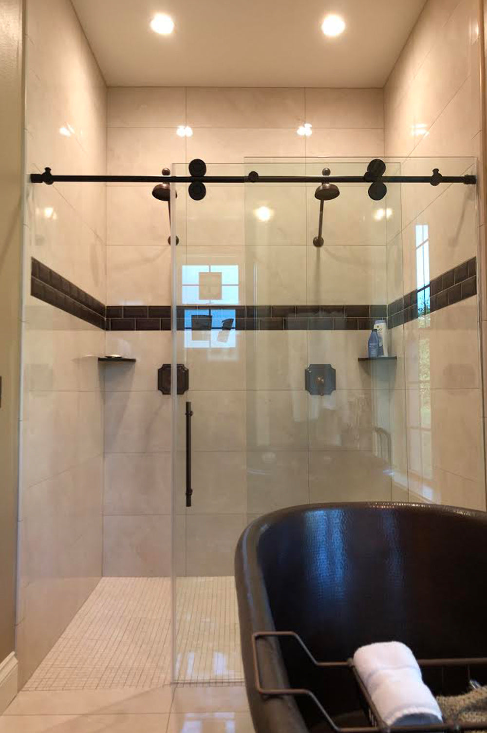 Alternate Image for Premier Copper Products 72" Hammered Copper Modern Style Bathtub, BTM72DB