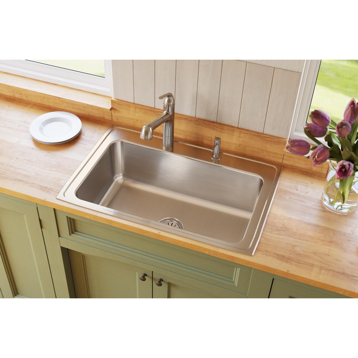 Elkay Lustertone Classic 33" Drop In/Topmount Stainless Steel Kitchen Sink, 3 Faucet Holes, DLRSQ3322103