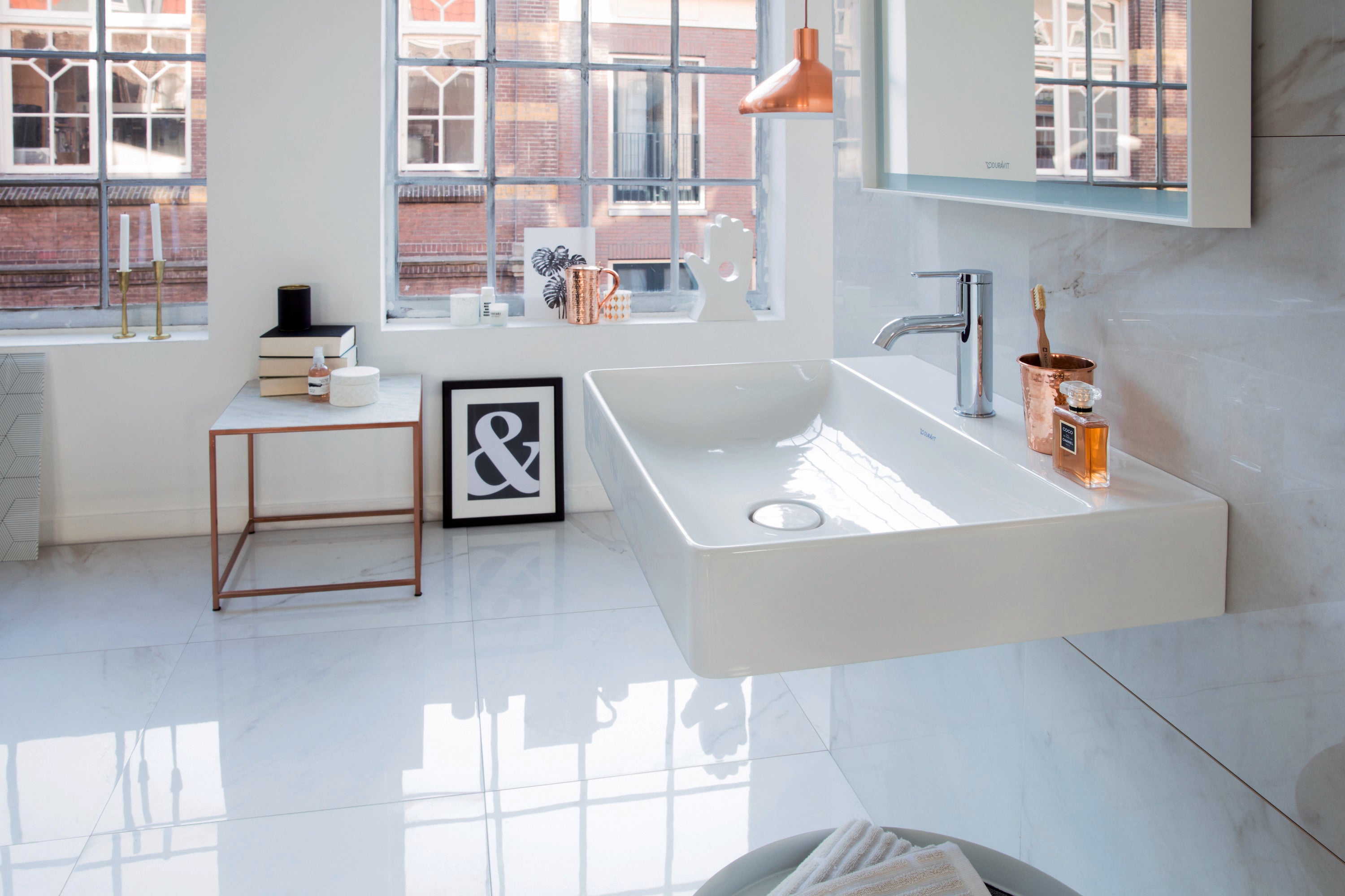 DuraSquare 23 5/8" Rectangular Wall Mounted Sink in White with Single Faucet Hole