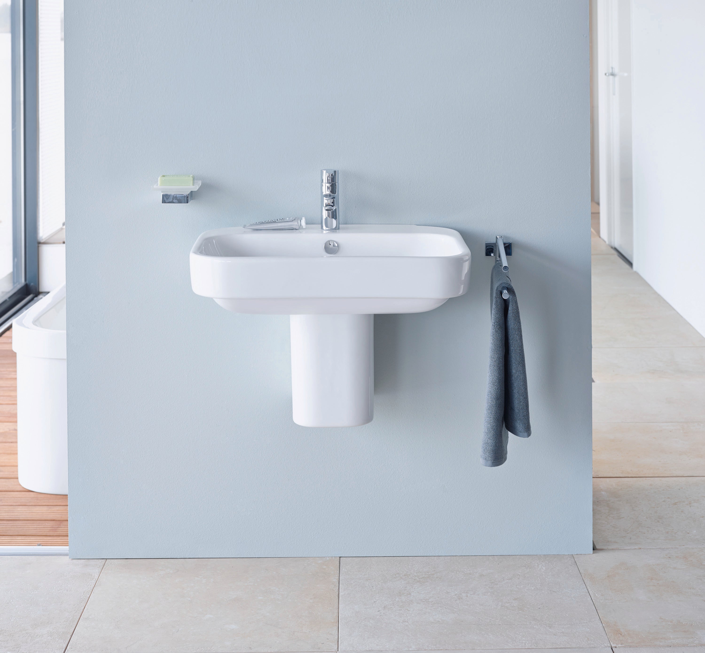 Happy D.2 25 5/8" Rectangular Wall Mounted Sink in White with Single Faucet Hole and with Overflow