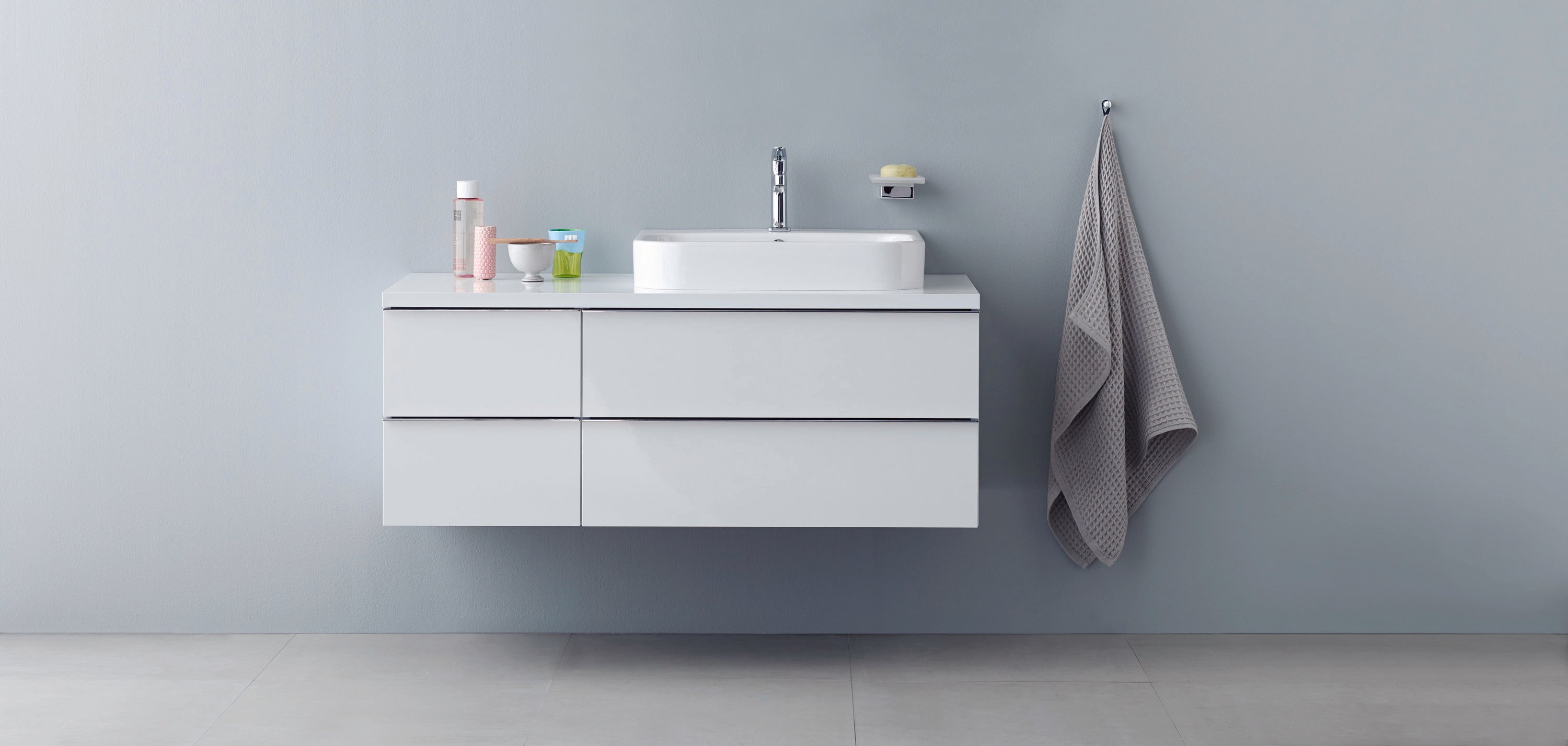 Happy D.2 23 5/8" Rectangular Wall Mounted Sink in White with Single Faucet Hole and with Overflow