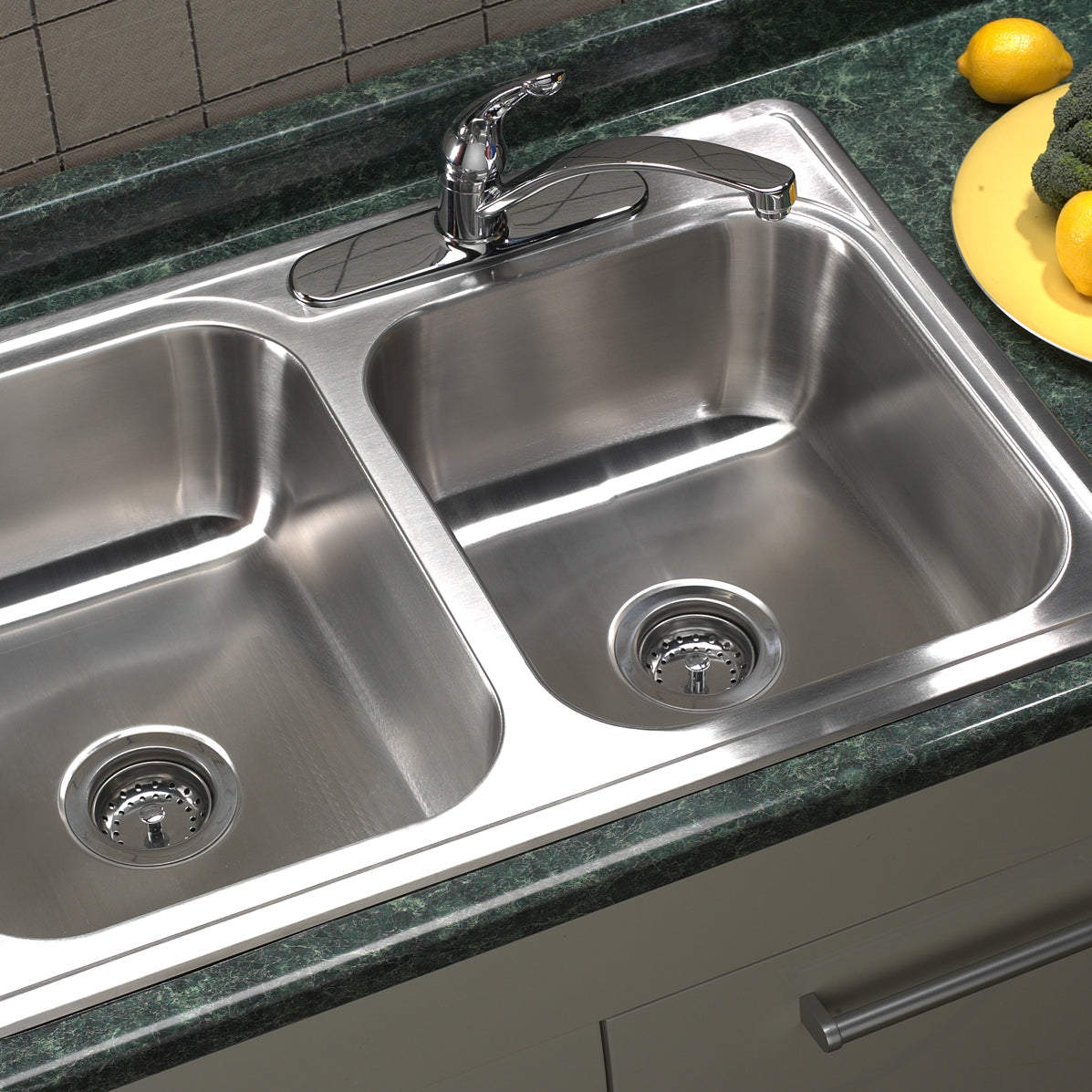 Alternate Image for Houzer Glowtone 33" Stainless Steel Topmount 1-hole 60/40 Double Bowl Kitchen Sink Strainers & Grids - 20 Gauge, ISL-3322BS1-C