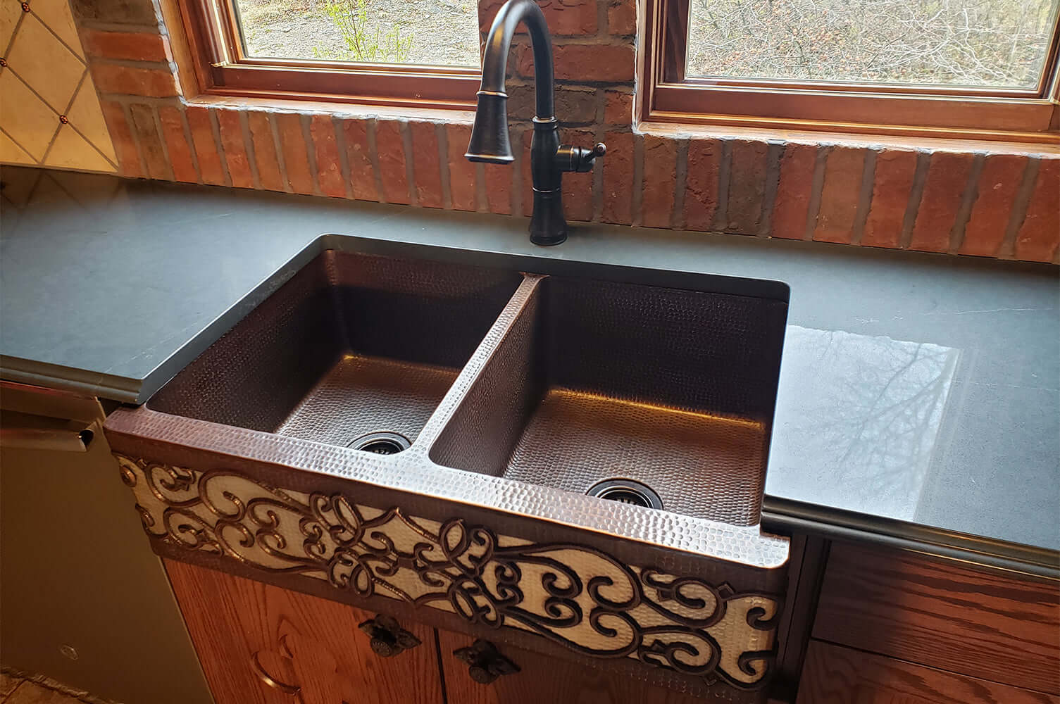 Alternate Image for Premier Copper Products 33" Copper Farmhouse Sink, 50/50 Double Bowl, Oil Rubbed Bronze and Nickel, KA50DB33229S-NB