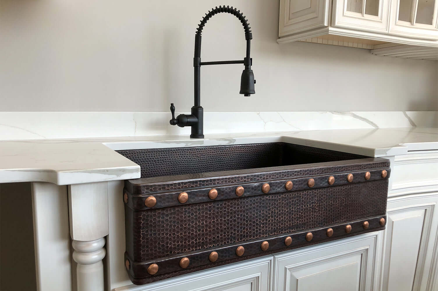 Alternate Image for Premier Copper Products 33" Copper Farmhouse Sink, Oil Rubbed Bronze, KASDB33229BS