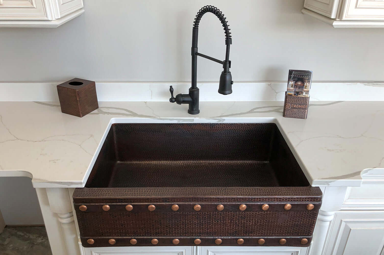 Alternate Image for Premier Copper Products 33" Copper Farmhouse Sink, Oil Rubbed Bronze, KASDB33229BS