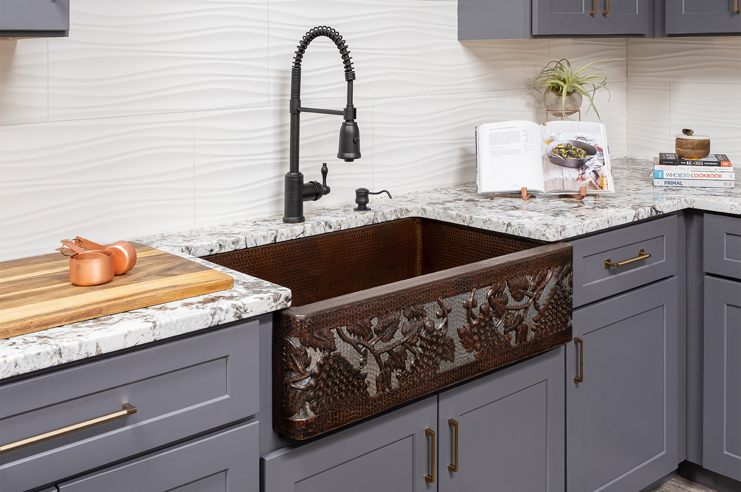Alternate Image for Premier Copper Products 33" Copper Farmhouse Sink, Oil Rubbed Bronze and Nickel, KASDB33229G-NB