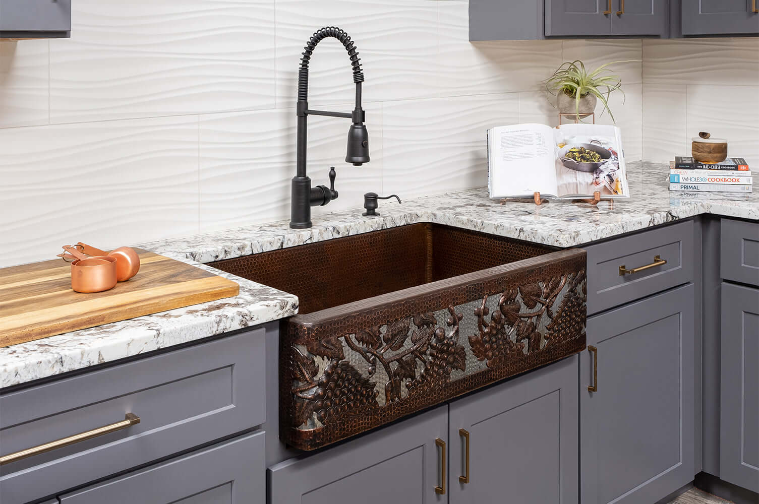 Alternate Image for Premier Copper Products 33" Copper Farmhouse Sink, Oil Rubbed Bronze and Nickel, KASDB33229G-NB