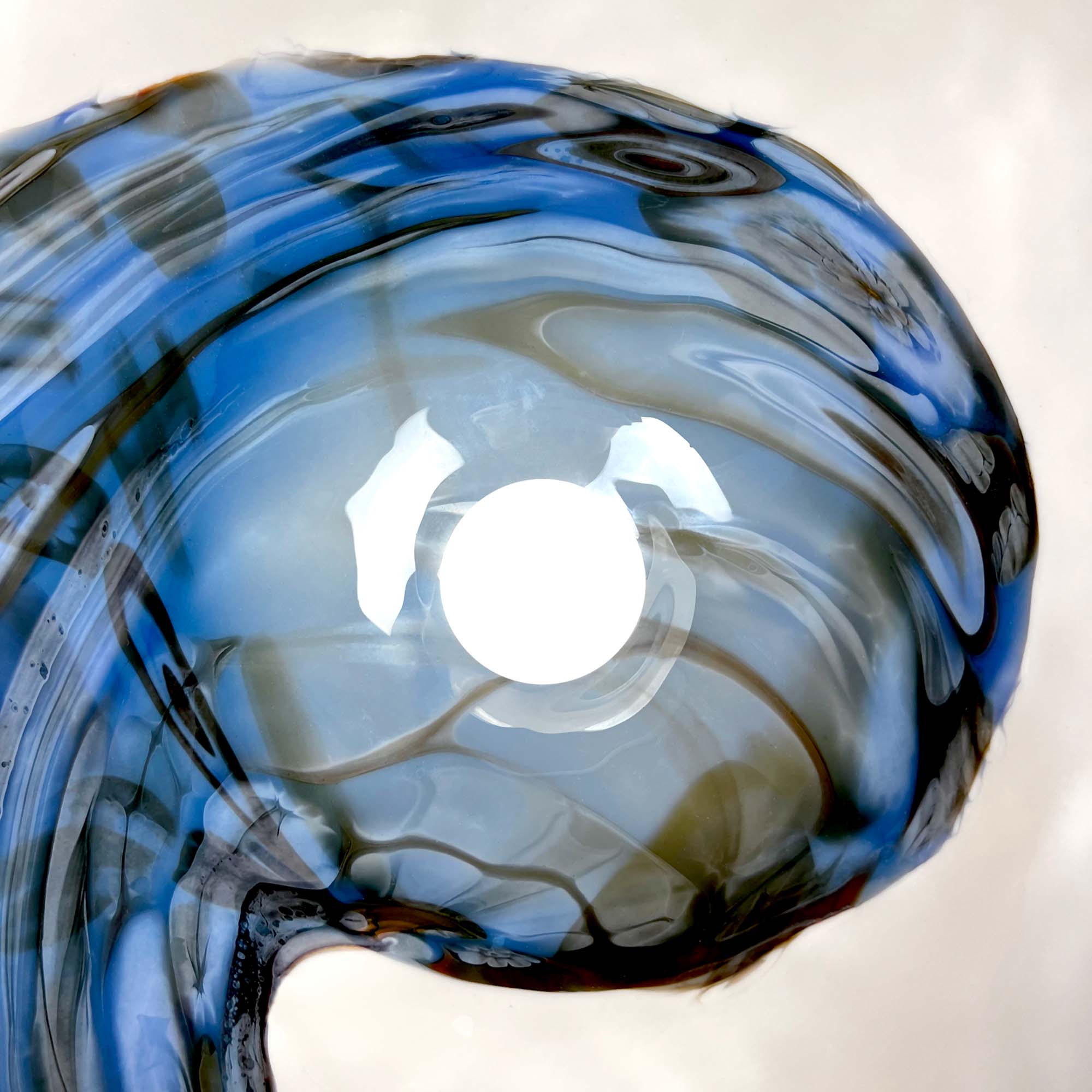 Alternate Image for Native Trails Murano 14.75" x 14.75" Round Vessel Glass Bathroom Sink, Marina, MG1515-MA