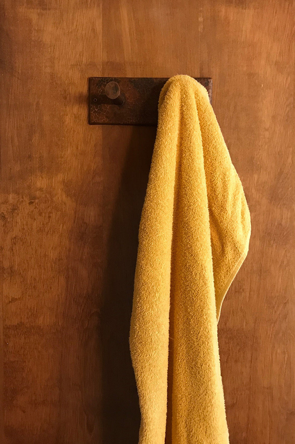 Alternate Image for Premier Copper Products Hammered Copper Double Robe/Towel Hook, 17 Gauge, Oil Rubbed Bronze, RH2