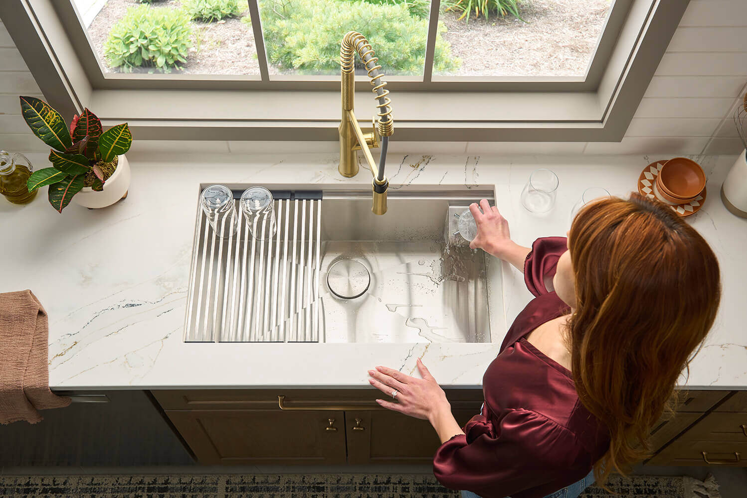 Ruvati Bianca Pre-Rinse High Arc Kitchen Faucet, Brushed Gold, Single Lever, RVF1233SG Product Image