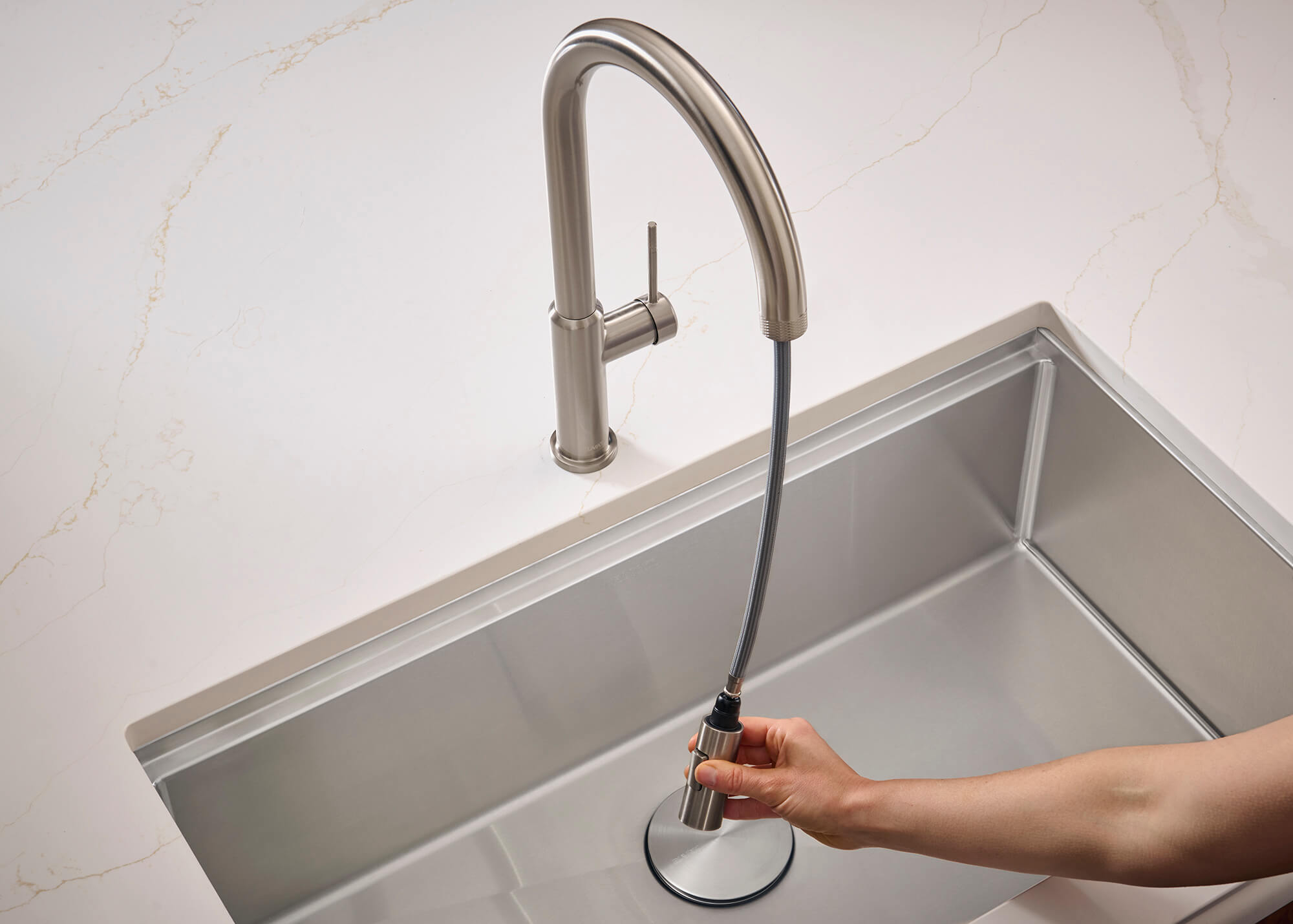 Ruvati Vestia Pull Down Kitchen Faucet, Stainless Steel, Single Lever, RVF1237BN Product Image