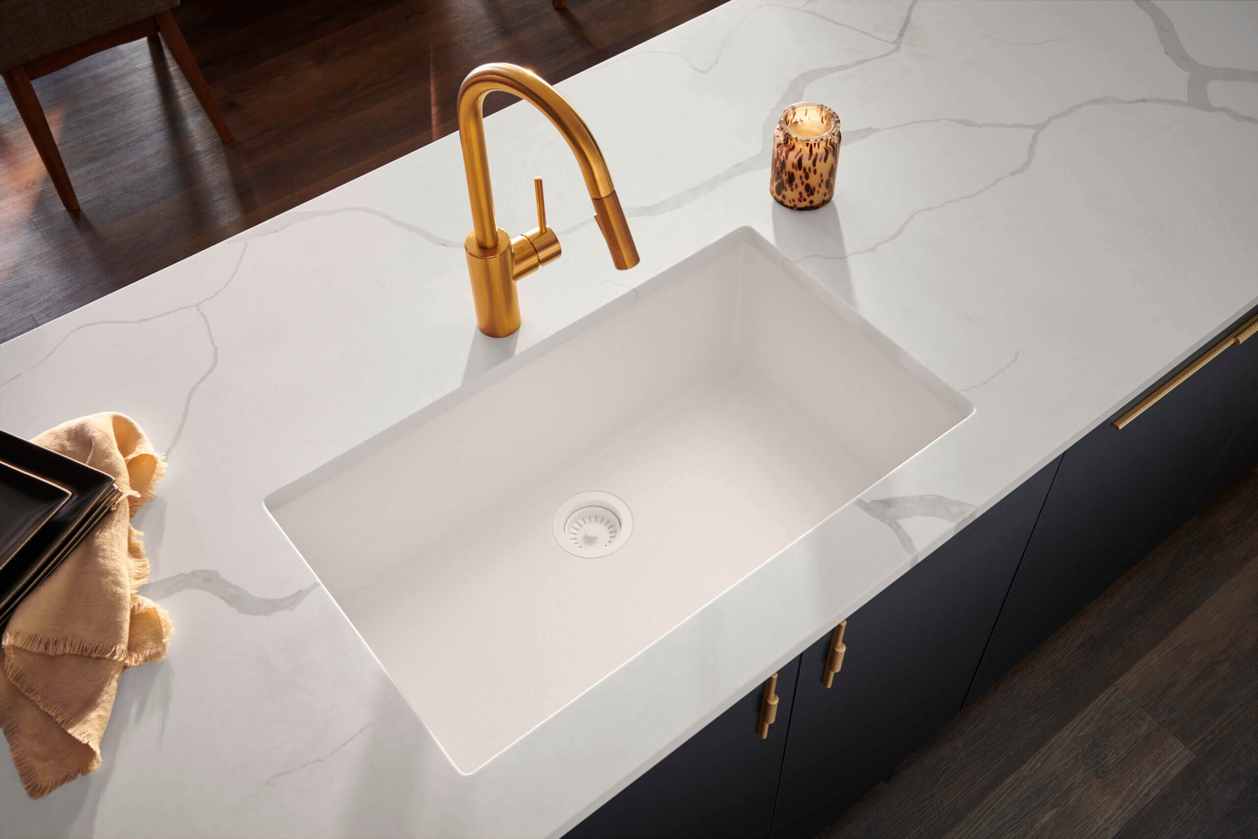 Alternate Image for Ruvati epiGranite 33" Undermount Granite Composite Kitchen Sink, Arctic White, RVG2080WH