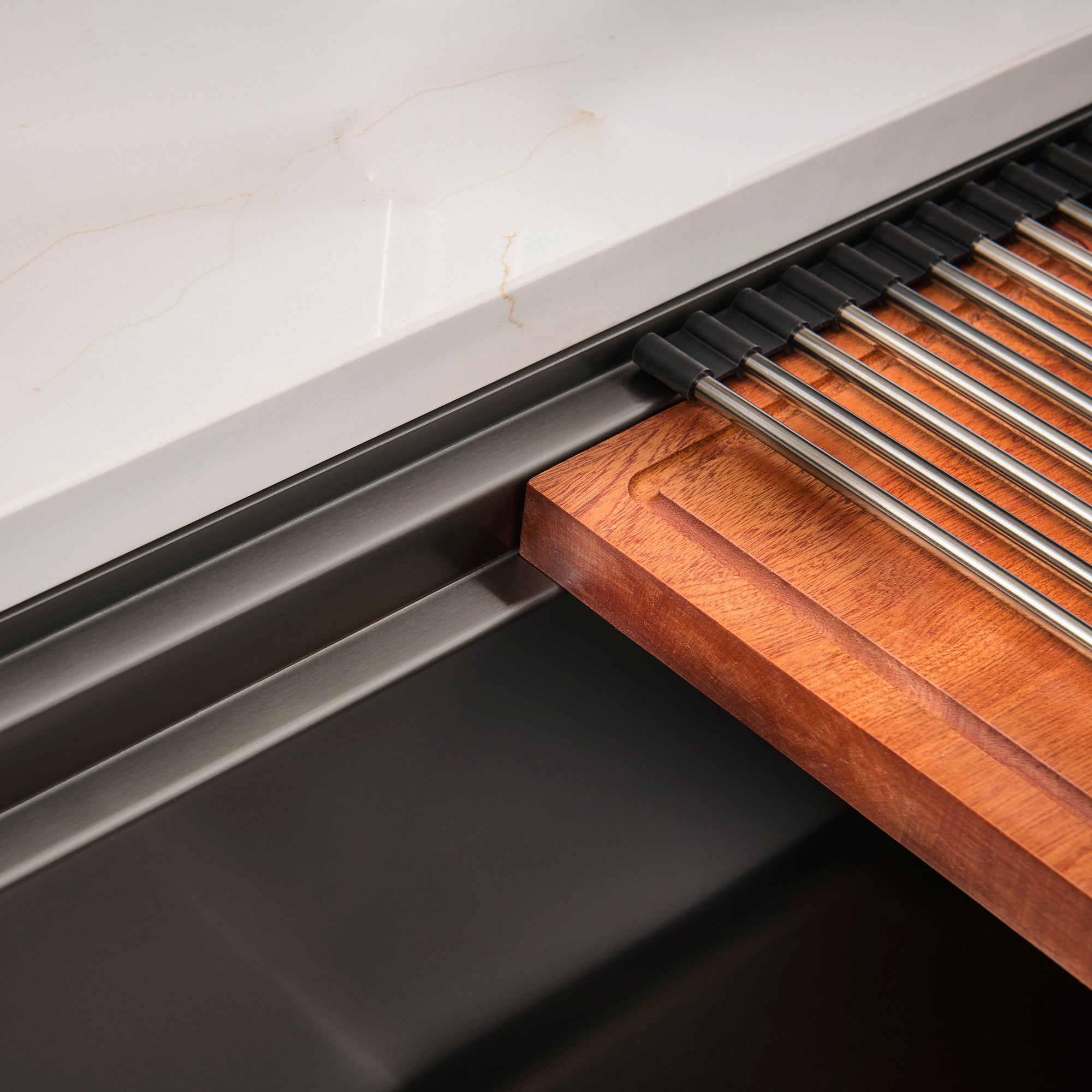 Ruvati Dual-Tier Pro 33-inch Gunmetal Black Stainless Steel Workstation Two-Tiered Ledge Kitchen Sink Undermount, 16, RVH6222BL