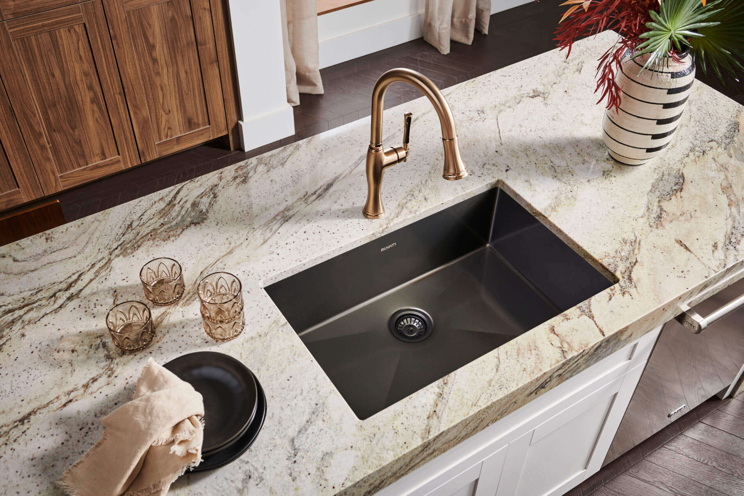 Alternate Image for Ruvati Terraza 33" Undermount Stainless Steel Kitchen Sink, Gunmetal Matte Black, 16 Gauge, RVH6433BL