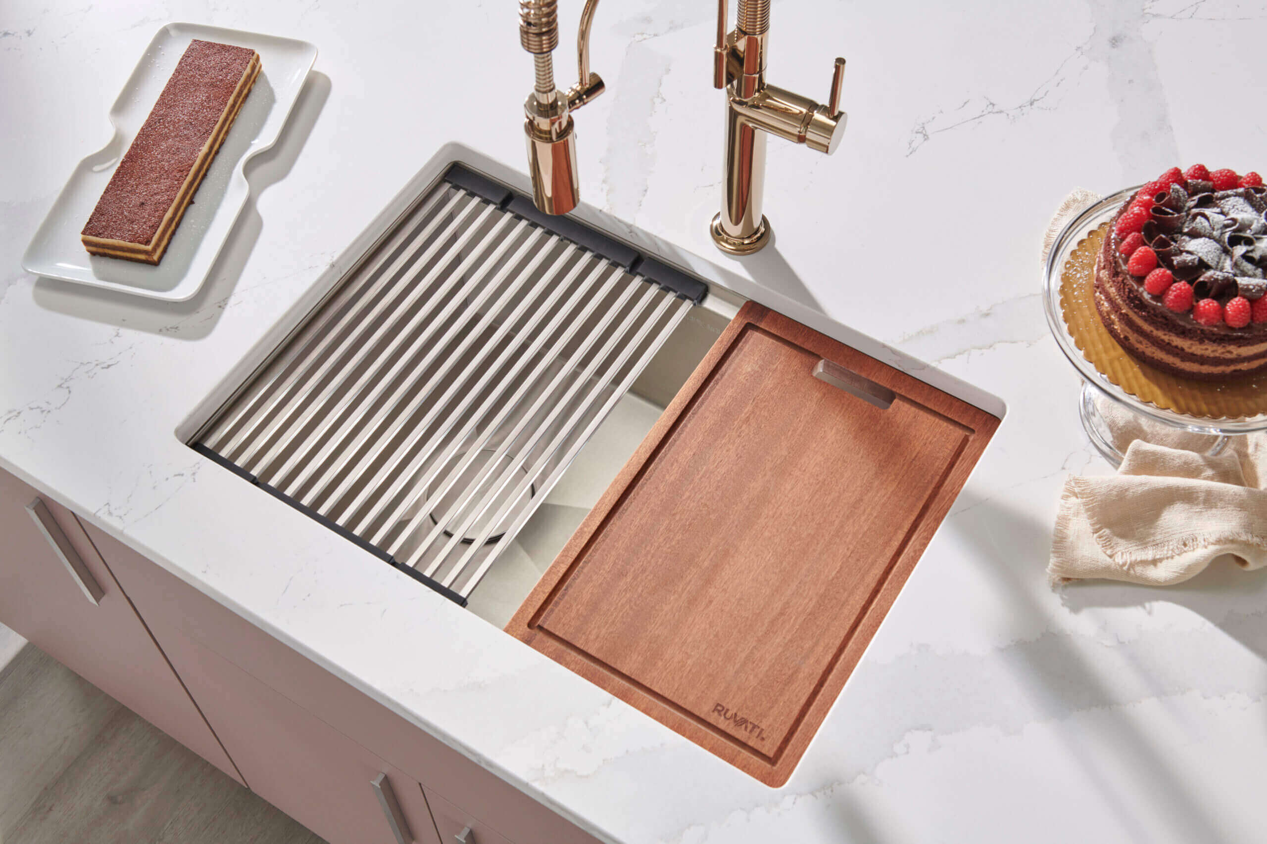 Alternate Image for Ruvati Veniso 30" Slope Bottom Offset Drain Undermount Stainless Steel Workstation Kitchen Sink, 16 Gauge, RVH8582