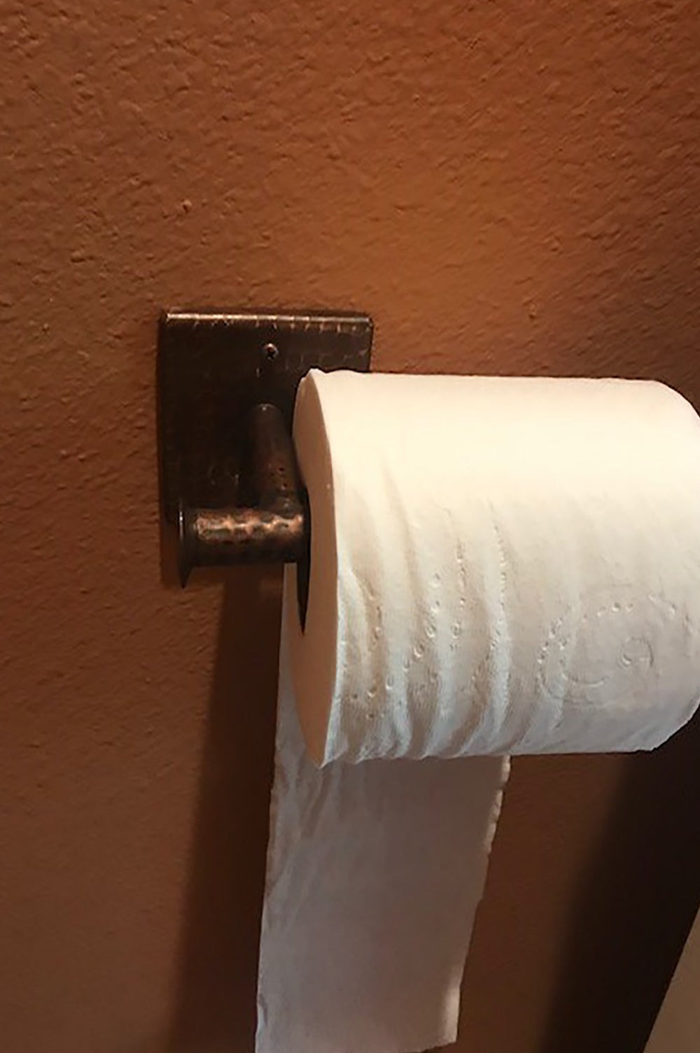 Alternate Image for Premier Copper Products Hammered Copper Tissue Paper Holder, 18 Gauge, Oil Rubbed Bronze, TPHLDRDB