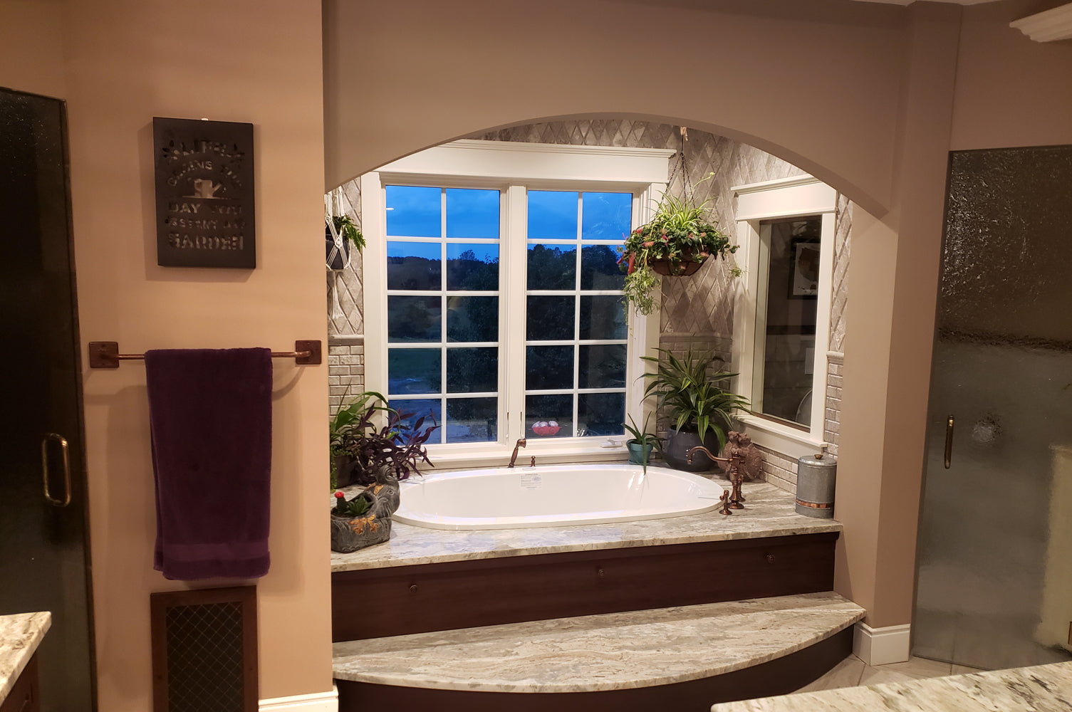 Alternate Image for Premier Copper Products 24" Hammered Copper Towel Bar, 18 Gauge, Oil Rubbed Bronze, TR24DB