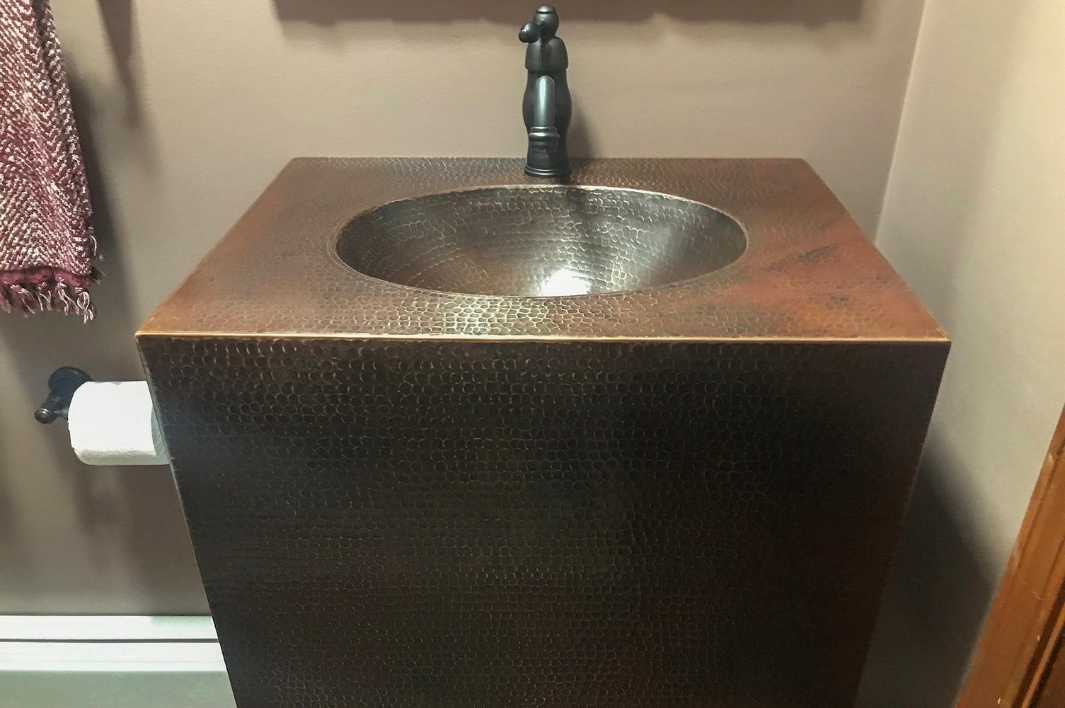 Alternate Image for Premier Copper Products 24" Hammered Copper Wall Mount Bathroom Vanity with Sink, Single Faucet Hole, 17 Gauge, Oil Rubbed Bronze, VADB24181