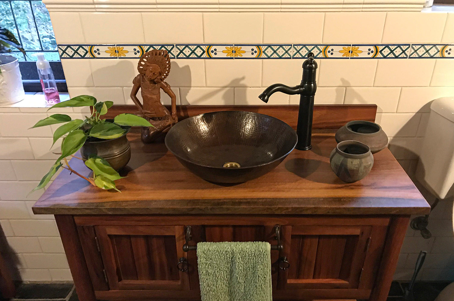 Alternate Image for Premier Copper Products 15" Round Copper Bathroom Sink, Oil Rubbed Bronze, VR15WDB