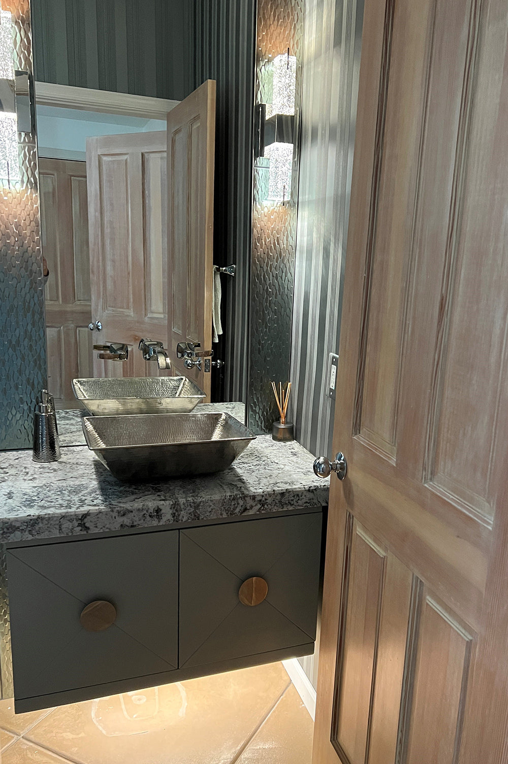 Alternate Image for Premier Copper Products 17.25" x 13.25" Rectangle Vessel - Above Counter Copper and Nickel Bathroom Sink, 17 Gauge, VREC17WEN