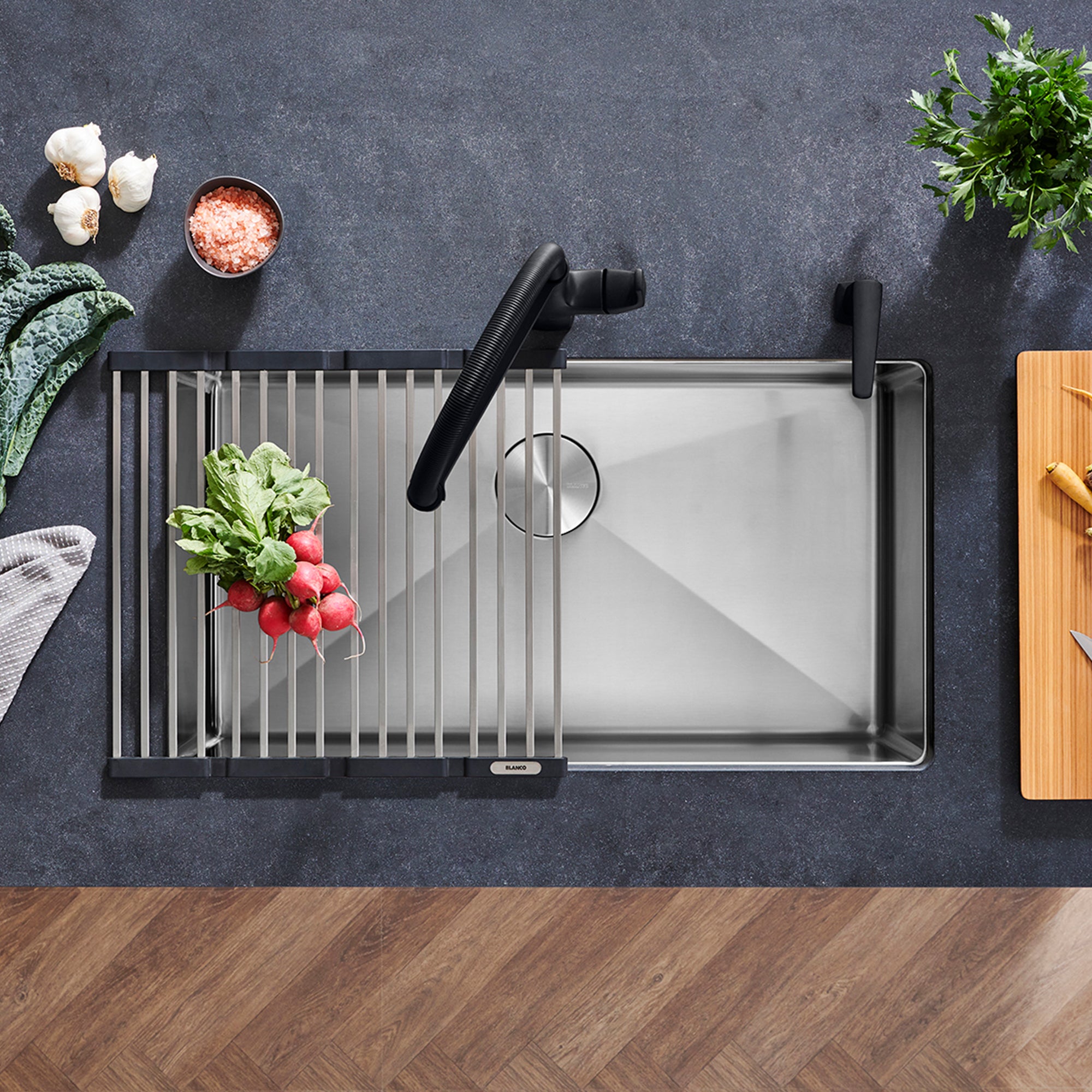 Alternate Image for Blanco Quatrus 32" Undermount Stainless Steel Kitchen Sink, Satin Polish, 18 Gauge, No Faucet Hole, 443148