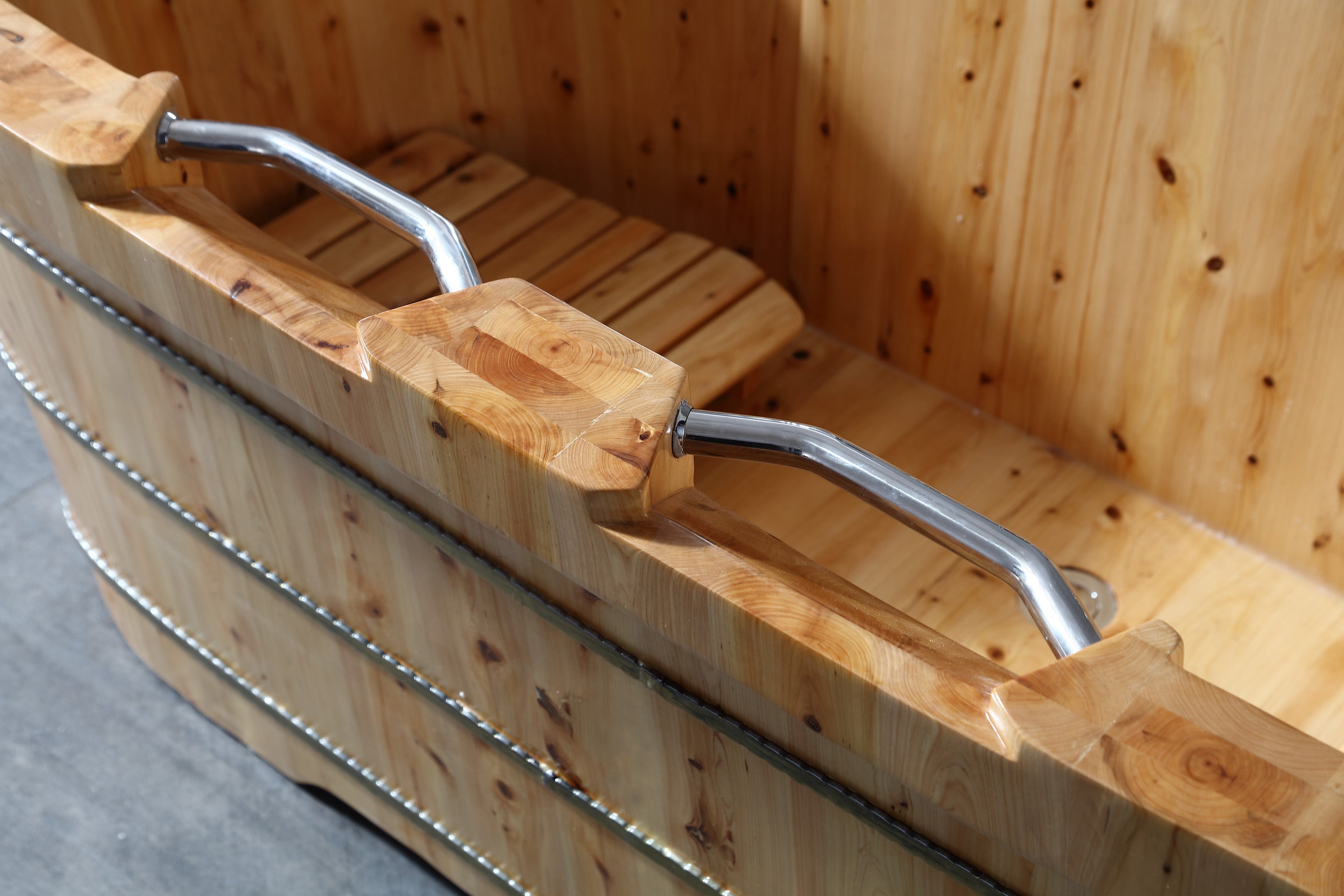 Alternate Image for ALFI brand 65" Cedar Wood Free Standing Oval Bathtub with Fixtures & Headrests, Natural Wood, AB1130