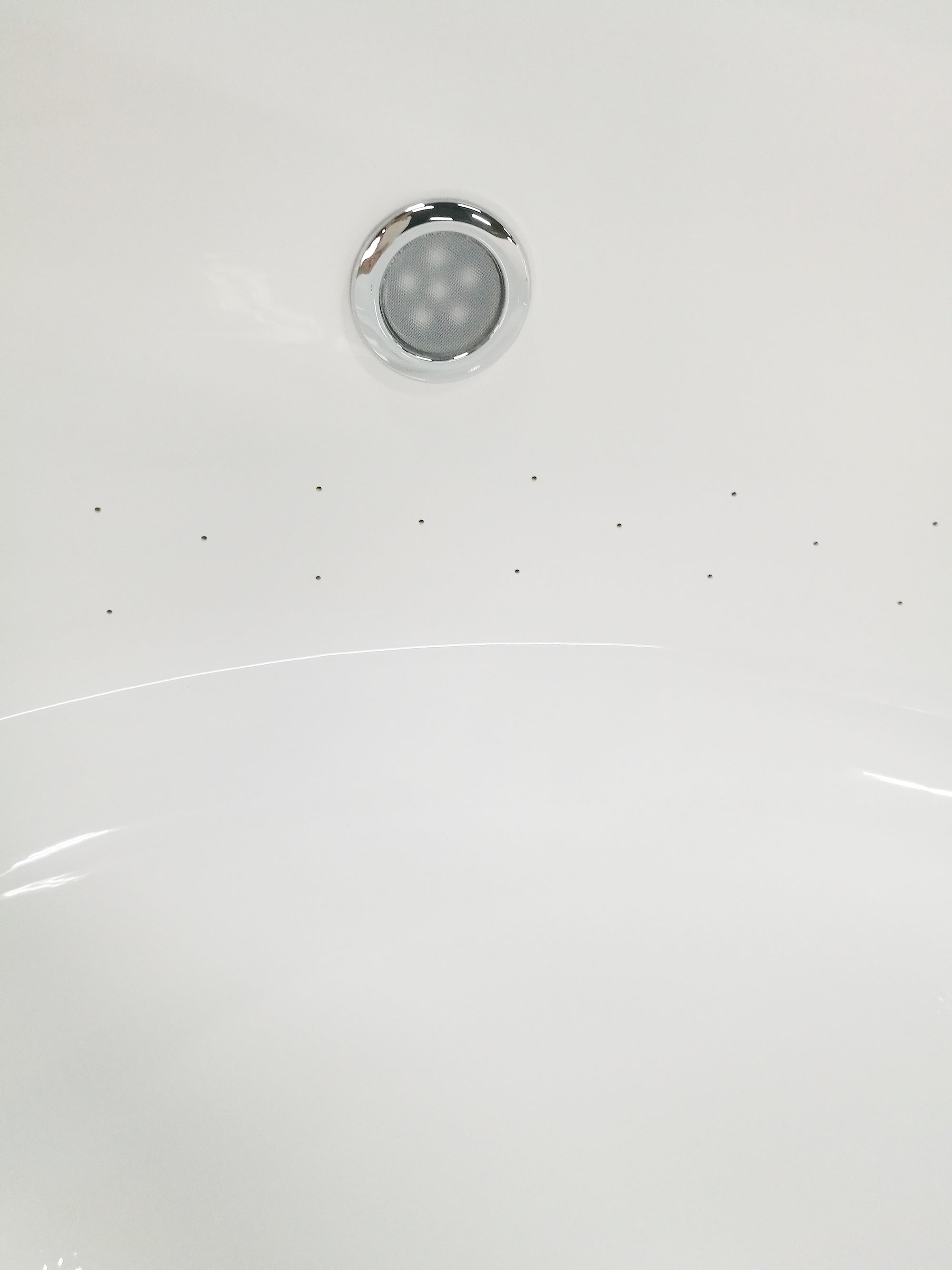 Alternate Image for Eago 66" Acrylic Free Standing Oval Air Bubble Bathtub, White, AM2130