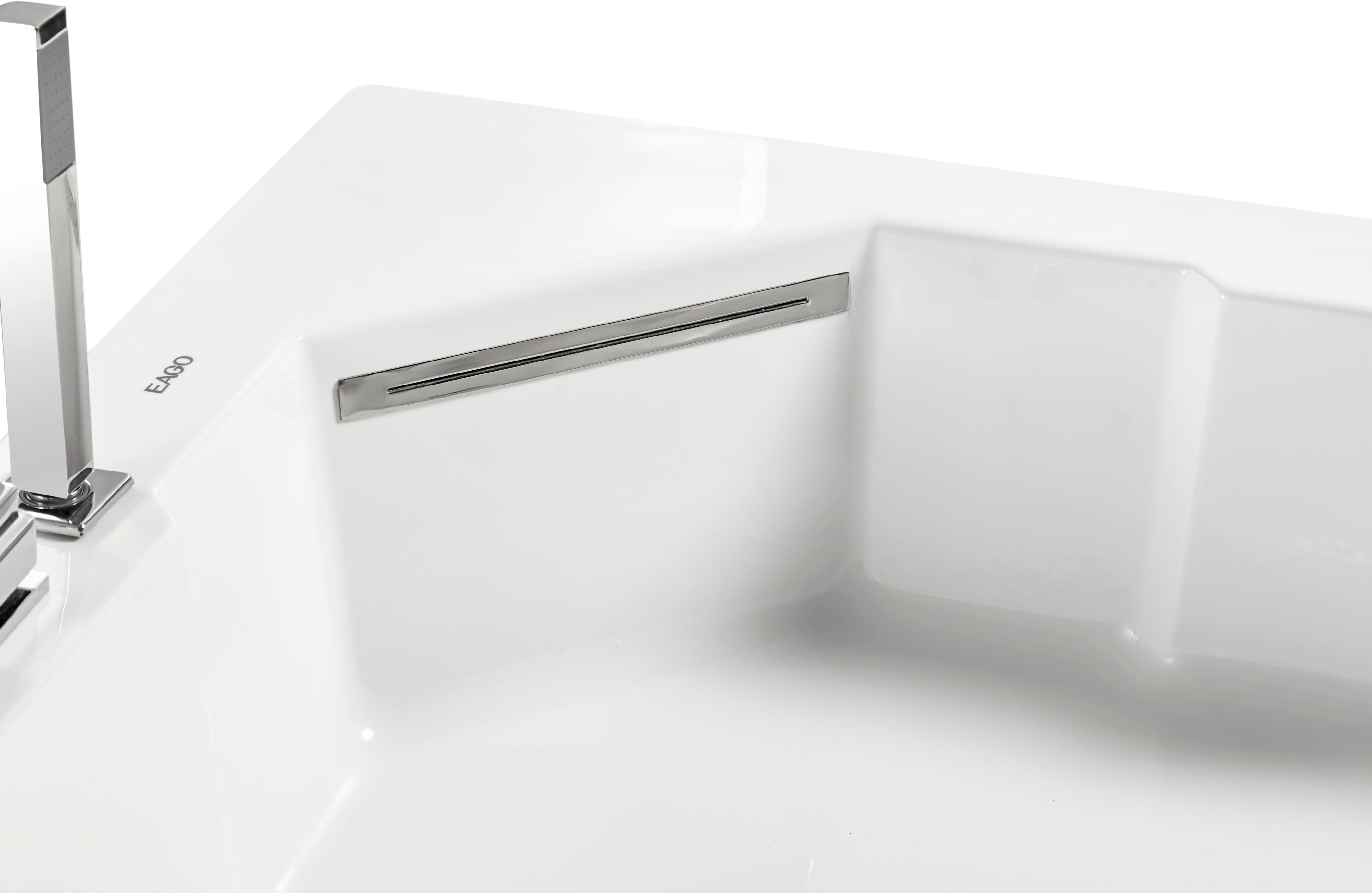 Alternate Image for Eago 59" Acrylic Corner Neo-angle Round Bathtub, White, AM156ETL