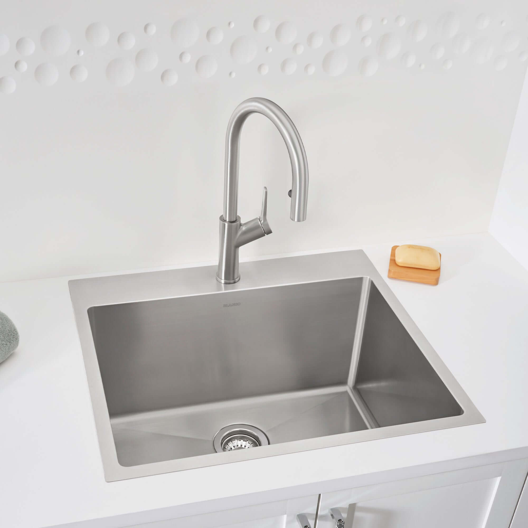 Alternate Image for Blanco Quatrus 25" Drop In/Topmount Stainless Steel Laundry Sink, Satin Polish, 18 Gauge, 1 Faucet Hole, 443151