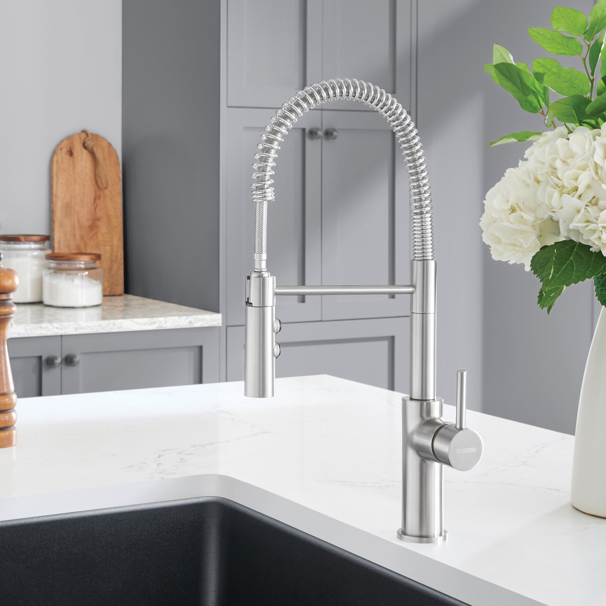Alternate Image for Blanco Catris Semi-Pro Pull-Down Dual-Spray Kitchen Faucet, PVD Steel, 1.5 GPM, Brass, 401918