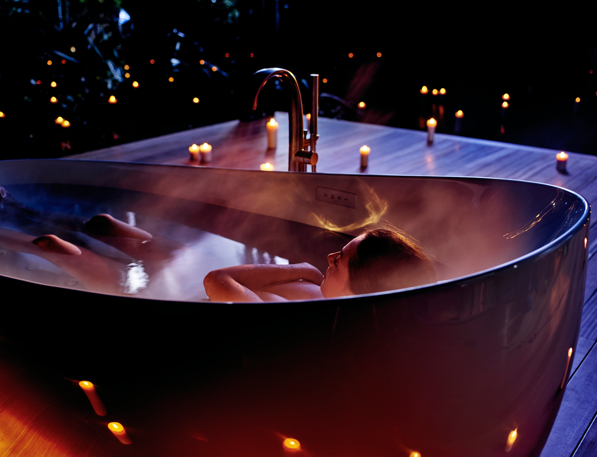 Alternate Image for Toto 87" Galaline Reinforced Marble Flotation Bathtub with Zero Dimension and Hydrohands, Gloss White, PJYD2200PWEU#GW