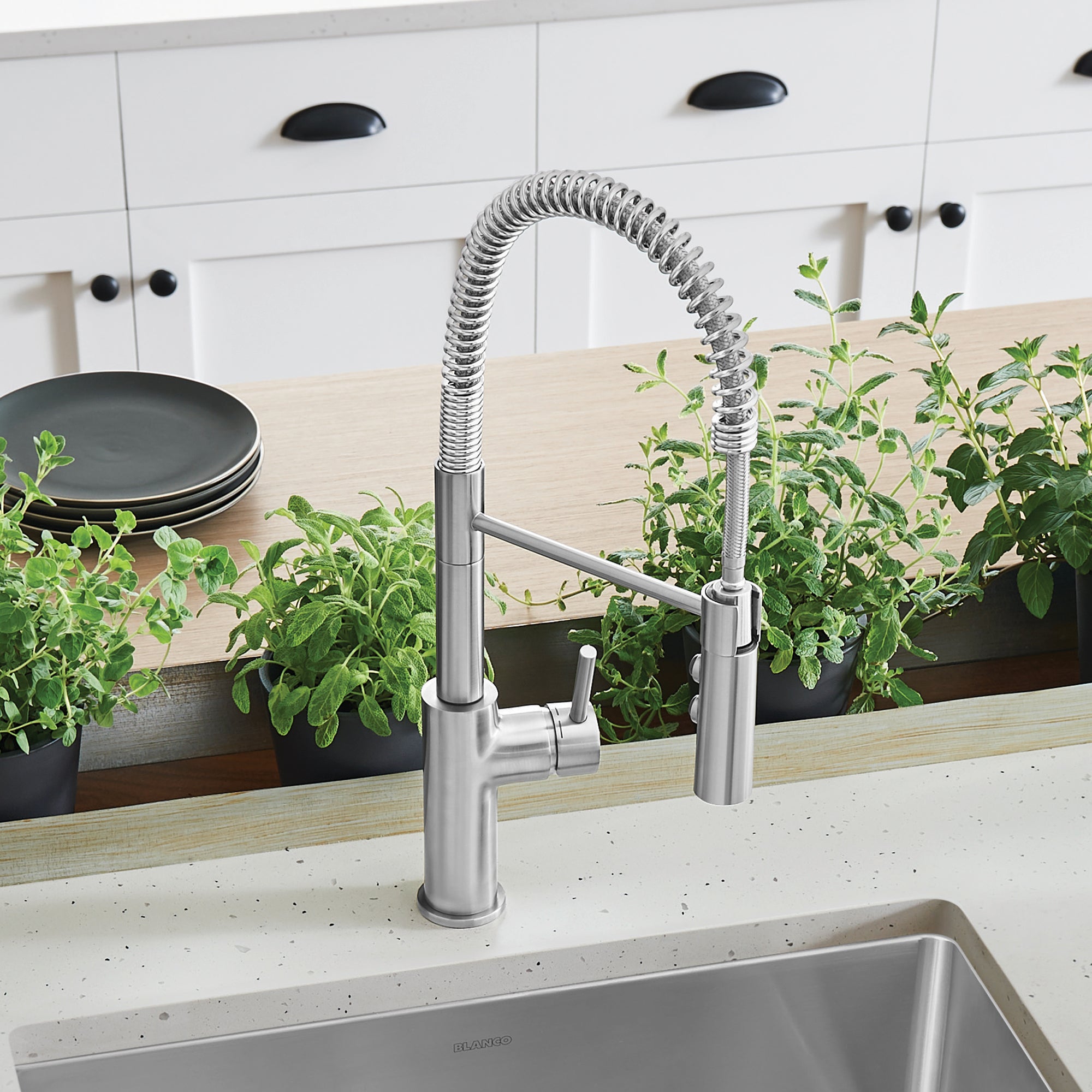Alternate Image for Blanco Catris Semi-Pro Pull-Down Dual-Spray Kitchen Faucet, PVD Steel, 1.5 GPM, Brass, 401918
