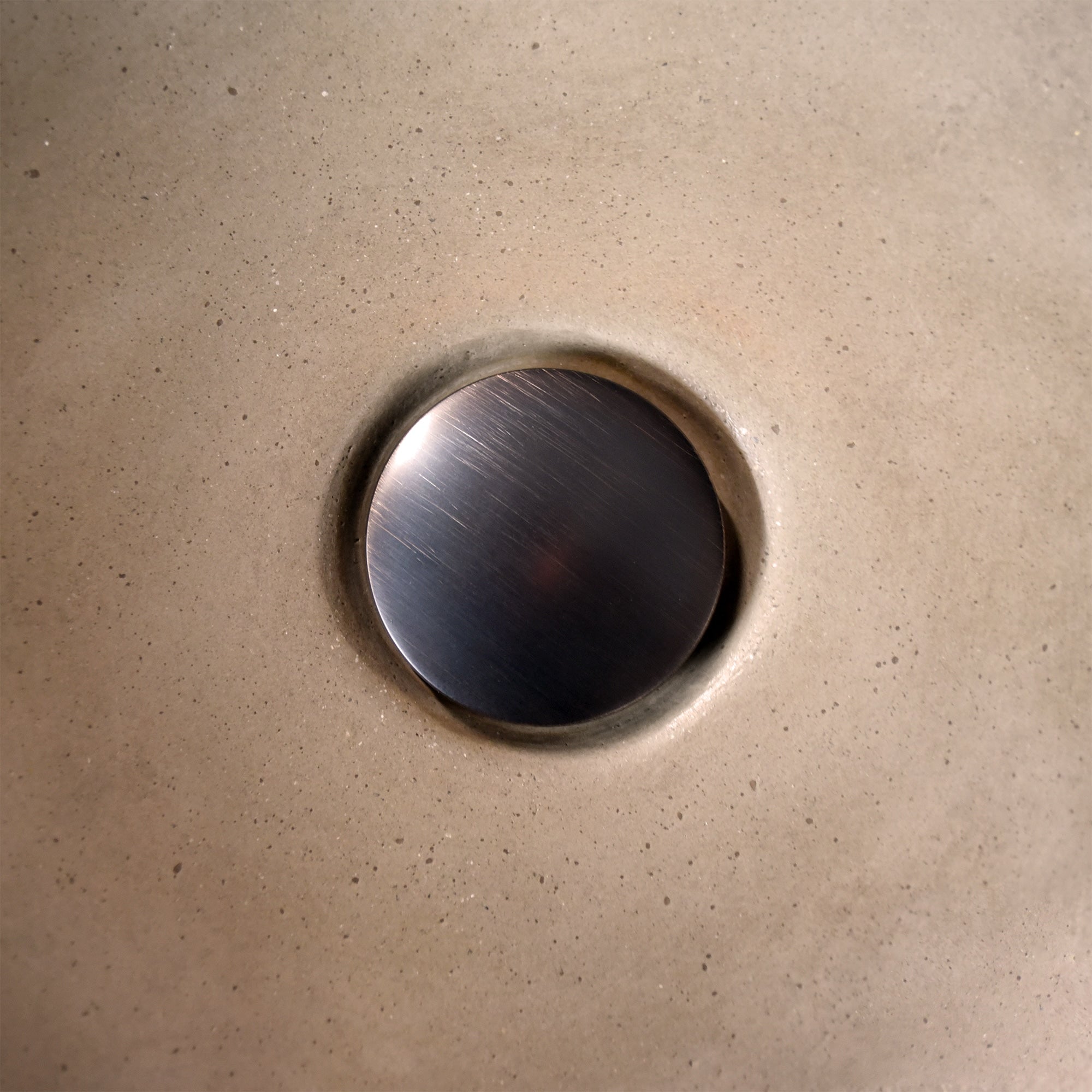 Native Trails 1.5" Push to Seal Dome Drain in Oil Rubbed Bronze, DR130-ORB