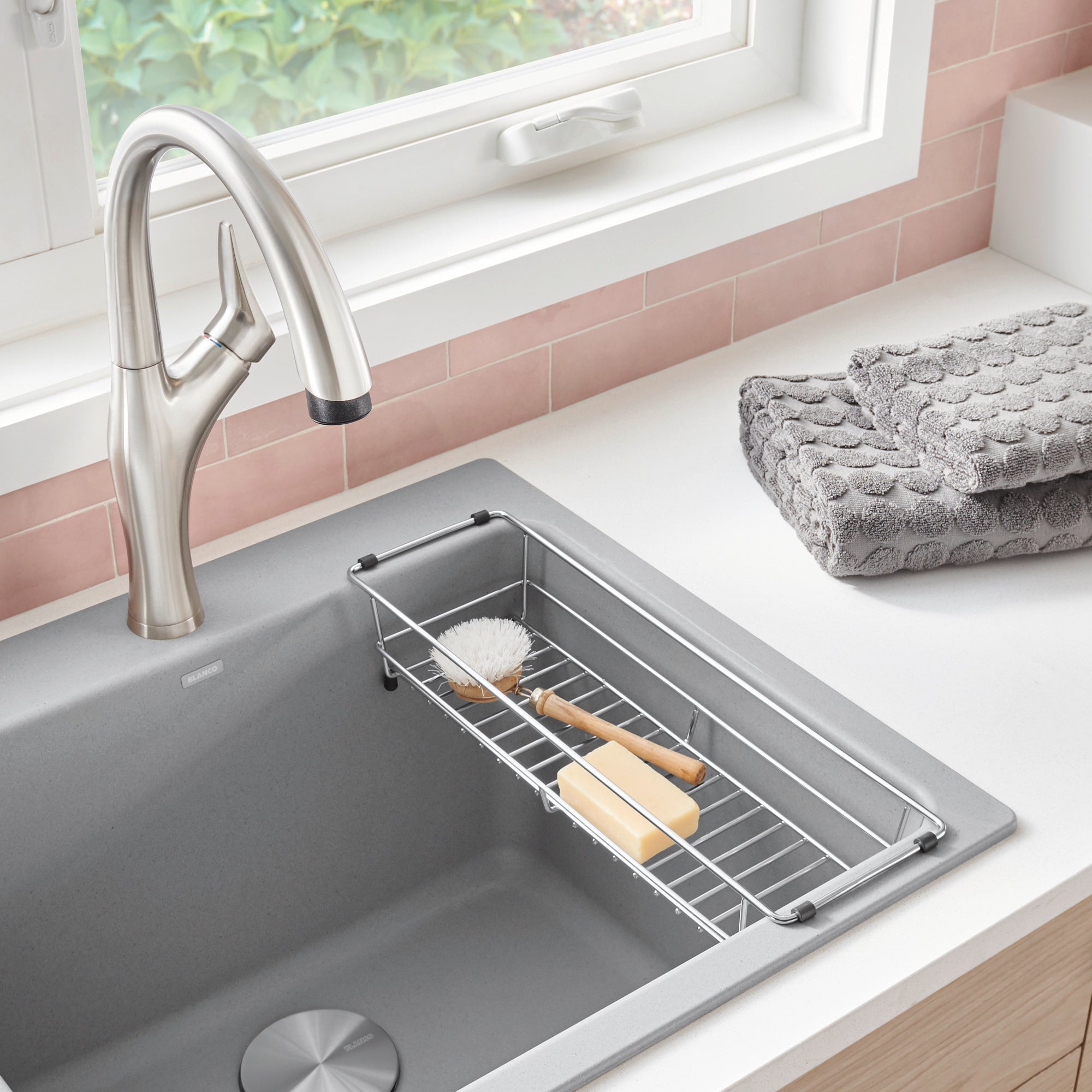 Alternate Image for Blanco Stainless Steel Basket (Liven & Quatrus Laundry), 234771