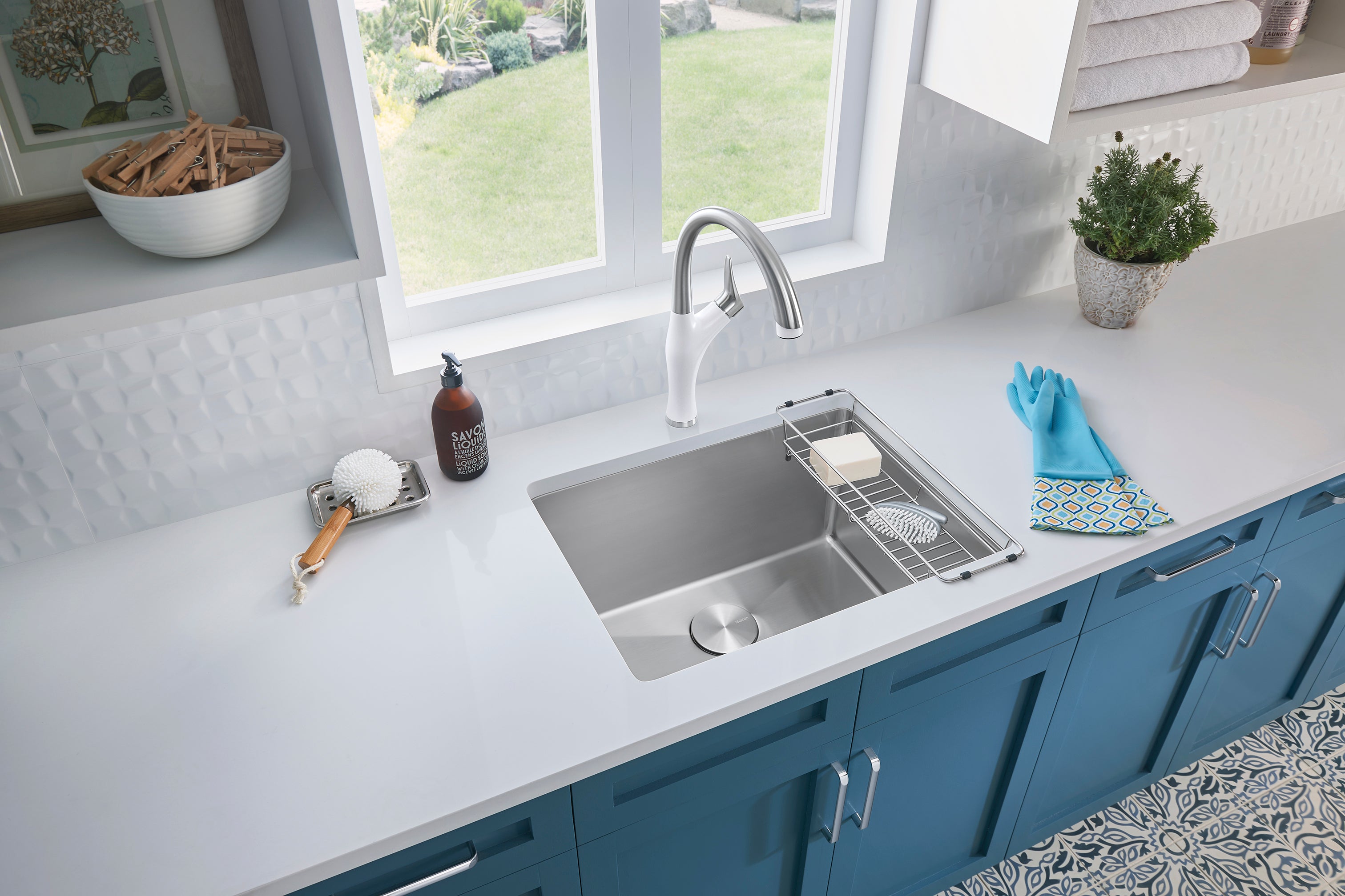 Alternate Image for Blanco Stainless Steel Basket (Liven & Quatrus Laundry), 234771