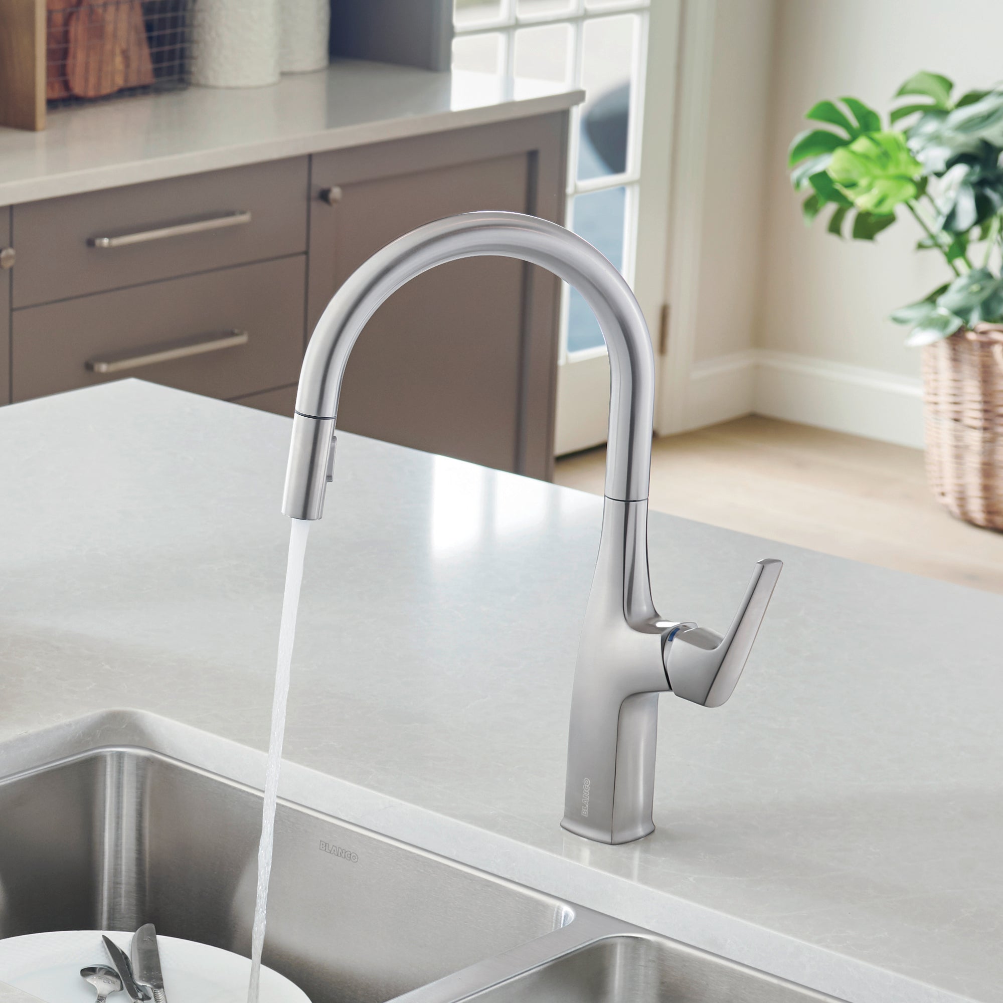 Alternate Image for Blanco Rivana 1.5 GPM Brass Kitchen Faucet, Pull-Down, Stainless, 442678