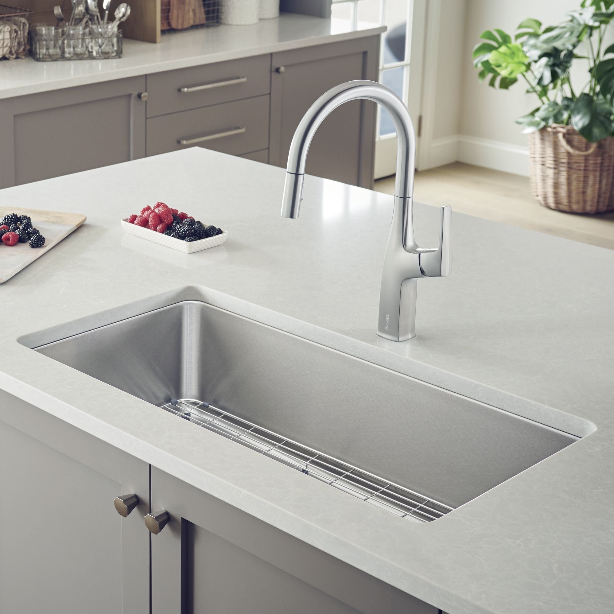 Alternate Image for Blanco Formera 33" Undermount Stainless Steel Kitchen Sink, 18 Gauge, Satin Polish, 442763