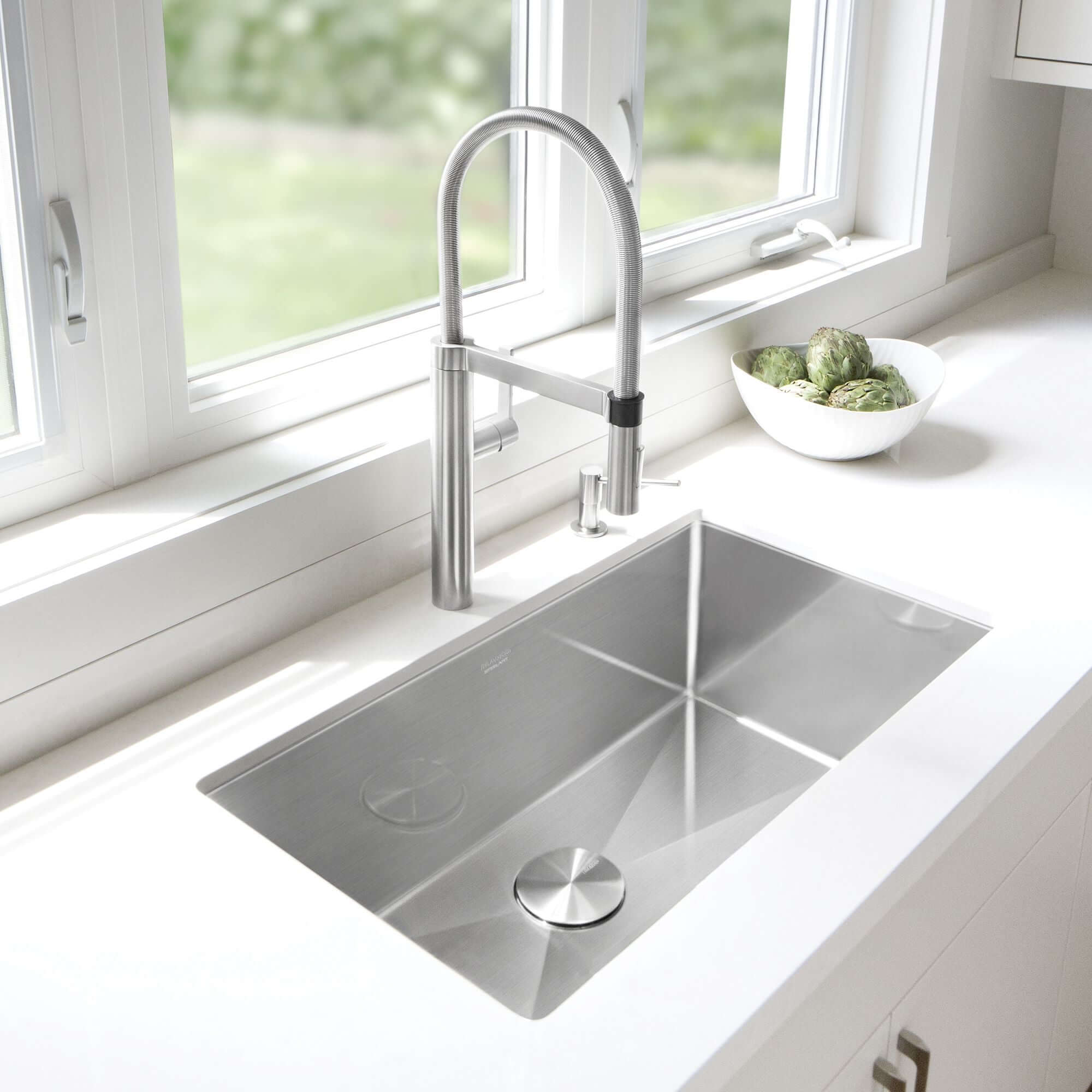Alternate Image for Blanco Precision 32" Undermount Stainless Steel Kitchen Sink, 18 Gauge, Satin Polish, 515823