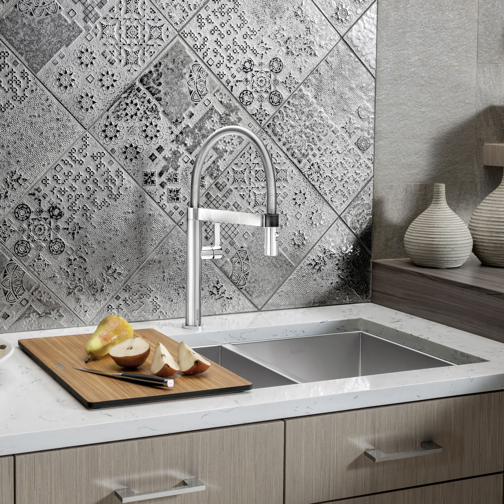 Alternate Image for Blanco Quatrus 33" Undermount Stainless Steel Kitchen Sink, 60/40 Double Bowl, 18 Gauge, 518169