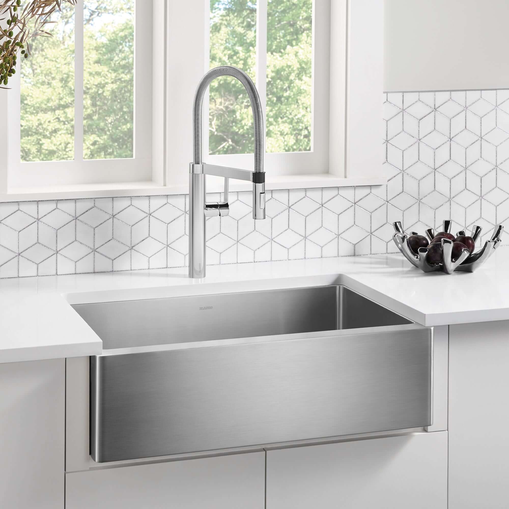 Alternate Image for Blanco Quatrus 32" Stainless Steel Farmhouse Sink, 18 Gauge, Satin Polish, 522213