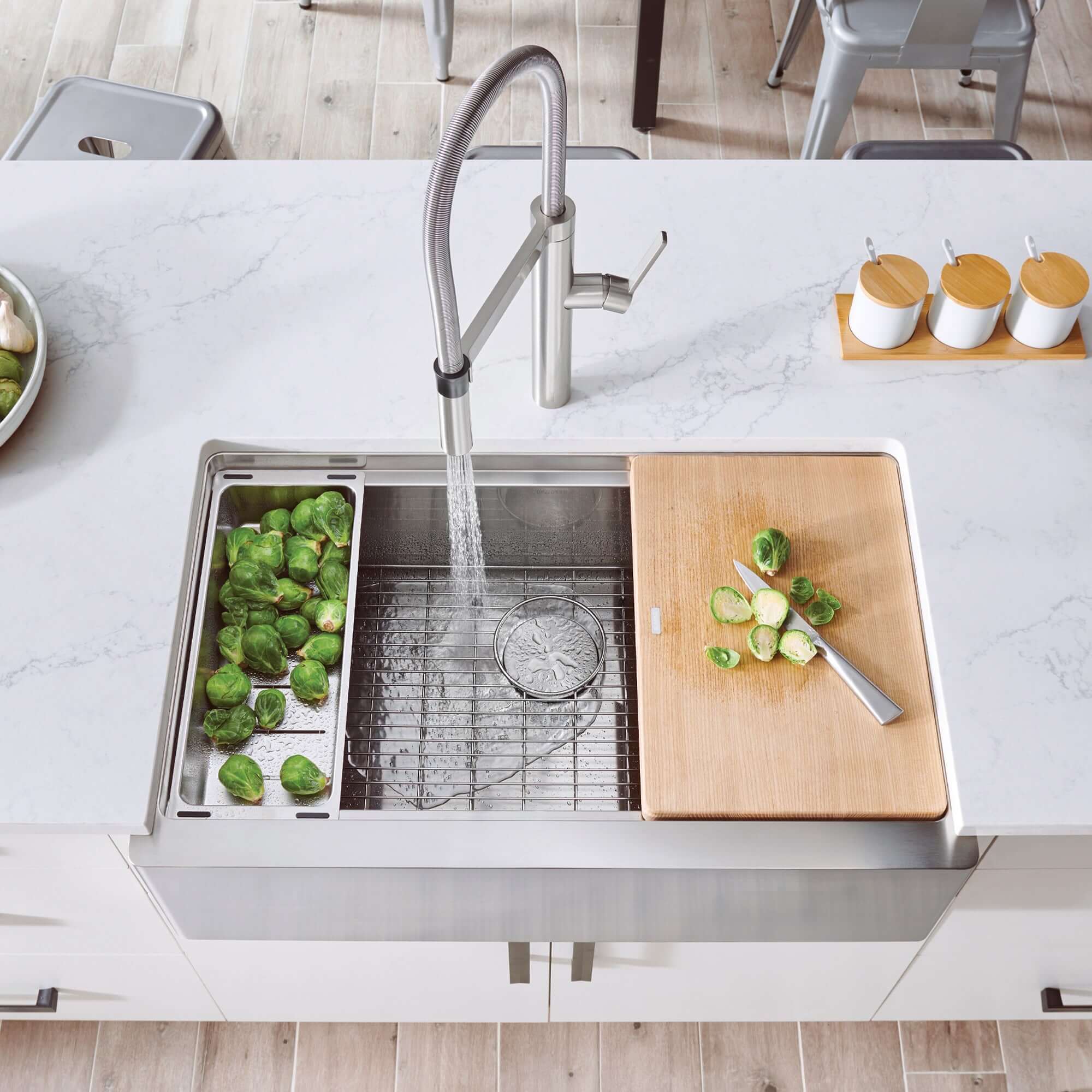 Alternate Image for Blanco Quatrus 33" Stainless Steel Workstation Farmhouse Sink with Accessories, 18 Gauge, Satin Polish, 525243