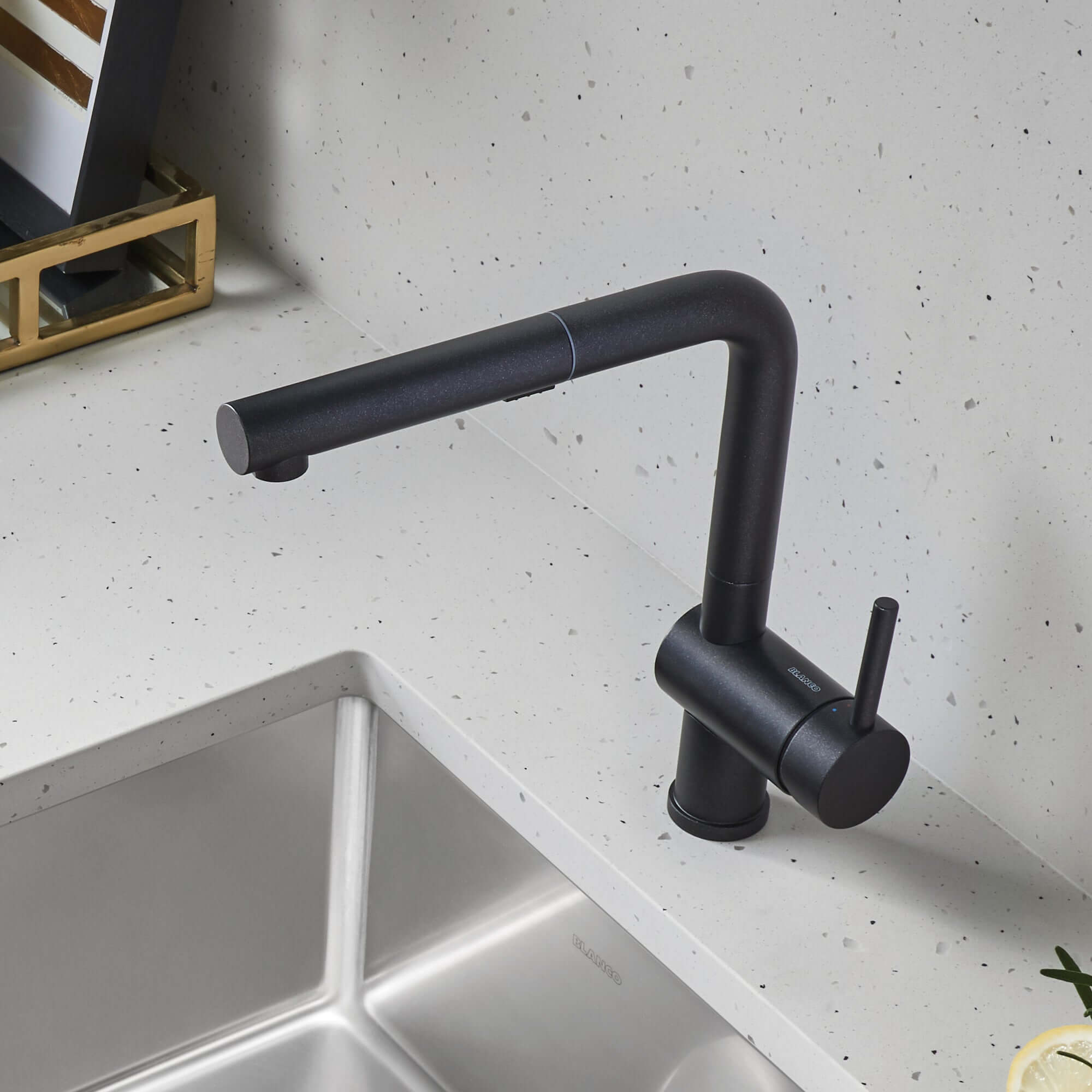 Alternate Image for Blanco Linus 1.5 GPM Brass Kitchen Faucet, Pull-Out, Anthracite, 526367