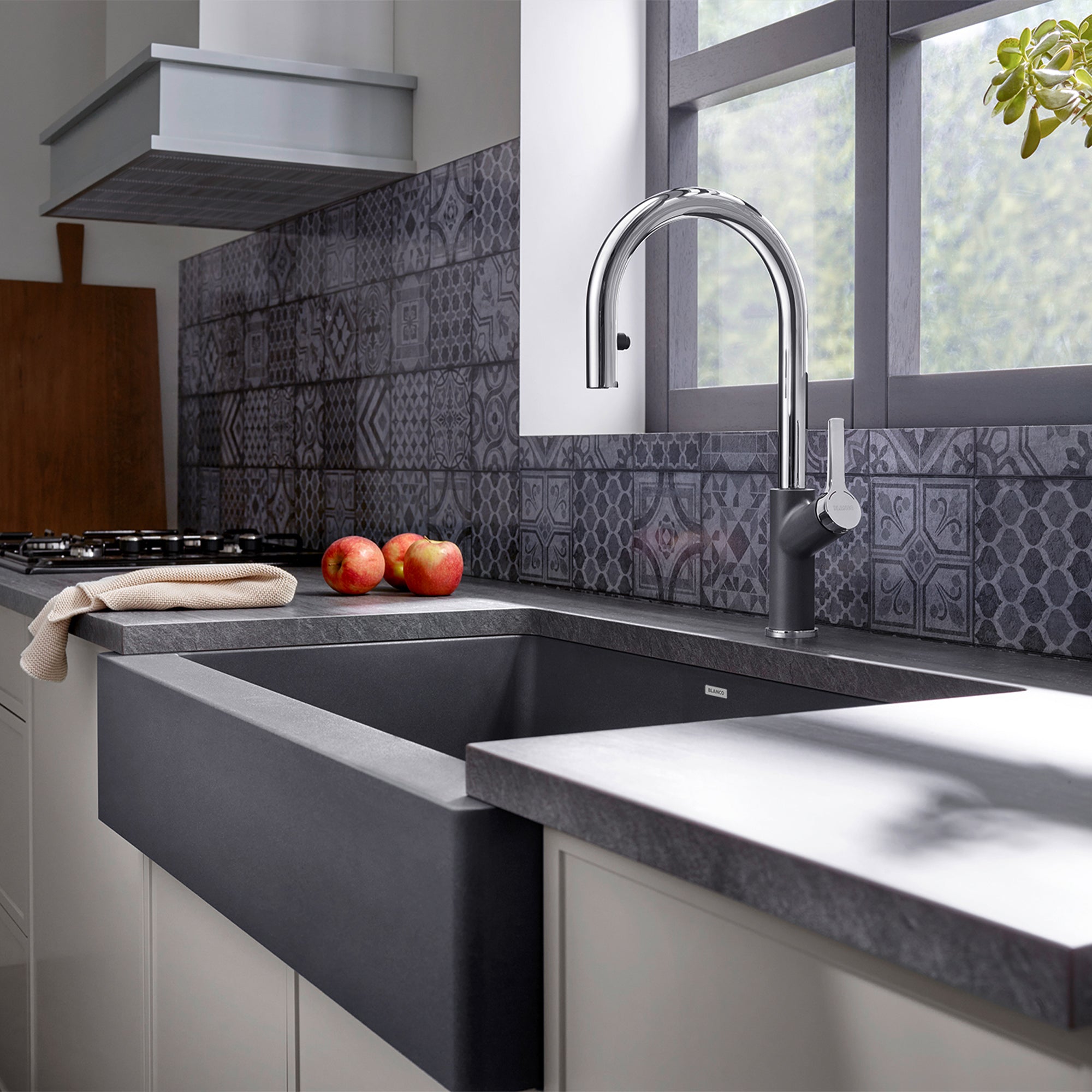 Alternate Image for Blanco Urbena 1.5 GPM Brass Kitchen Faucet, Pull-Down, Cinder/Chrome, 526395