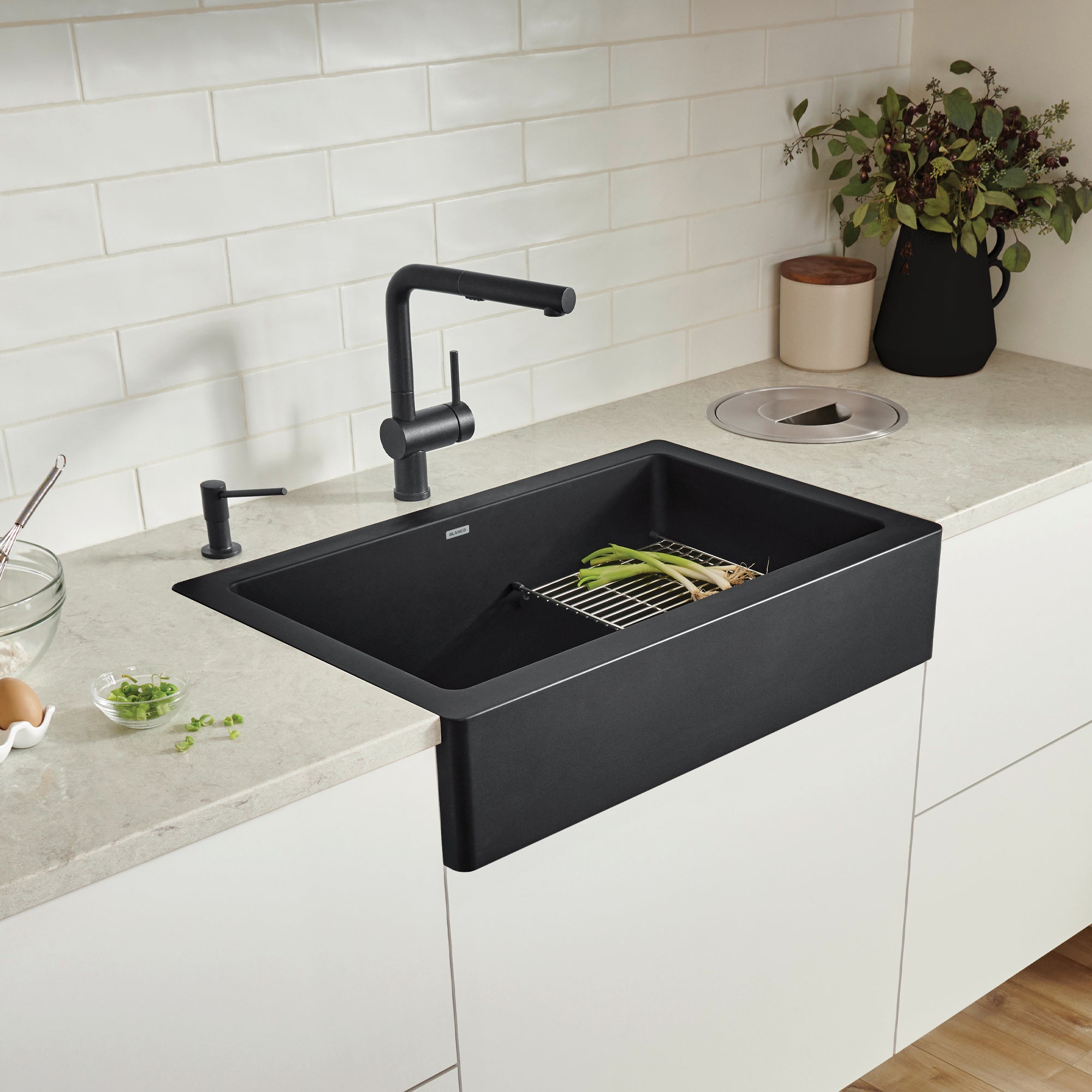 Blanco Vintera 30" Granite Composite Workstation Farmhouse Sink, Silgranit, Coal Black, 526545