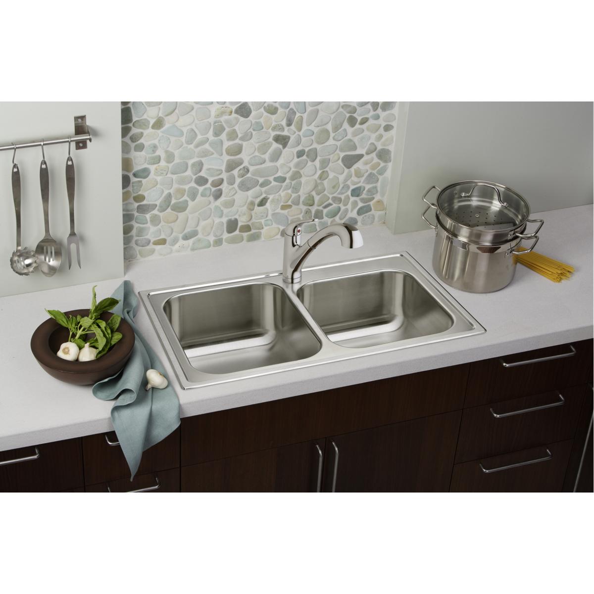 Alternate Image for Elkay LK5000CR Everyday Single Hole Deck Mount Kitchen Faucet with Pull-out Spray Lever Handle and Optional Escutcheon Chrome